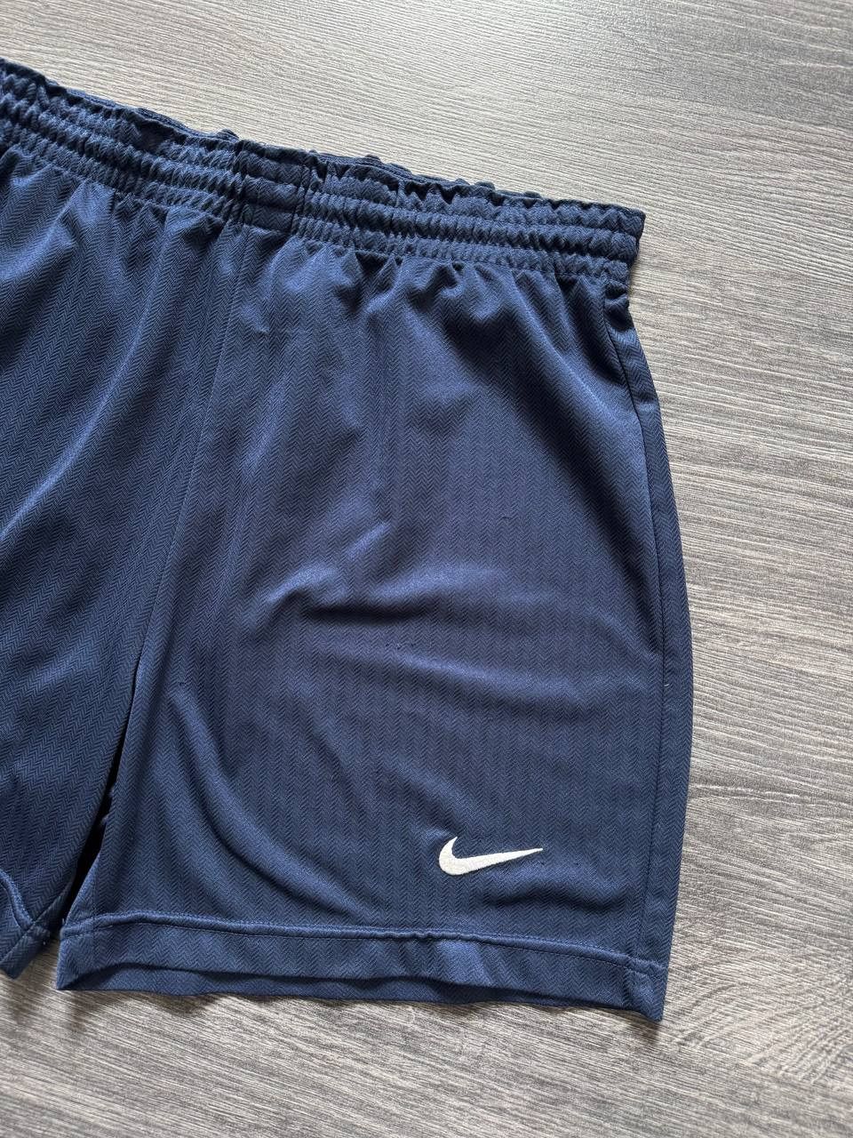 Nike 90s Nike Retro swoosh shorts navy size S Size US 30 / EU 46 - 6 Thumbnail