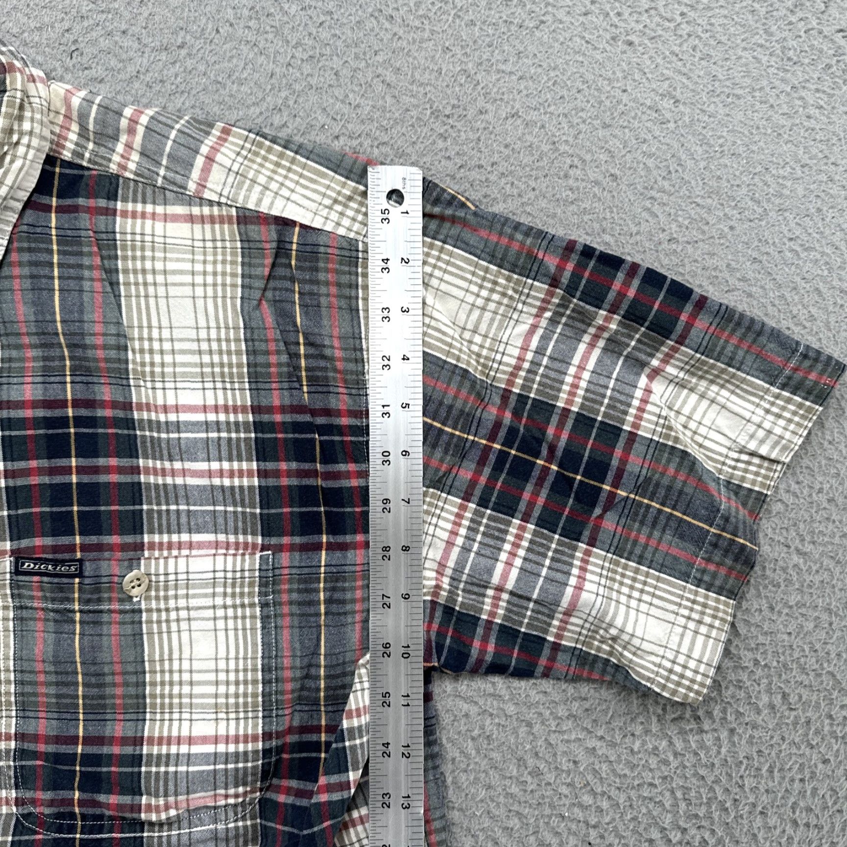 Dickies Vintage Dickies Men’s Large Plaid Short Sleeve Button-Up Shirt User: Vintage Dickies Men’s Large Plaid Short Sleeve Button-Up Shirt Size US L / EU 52-54 / 3 - 6 Thumbnail