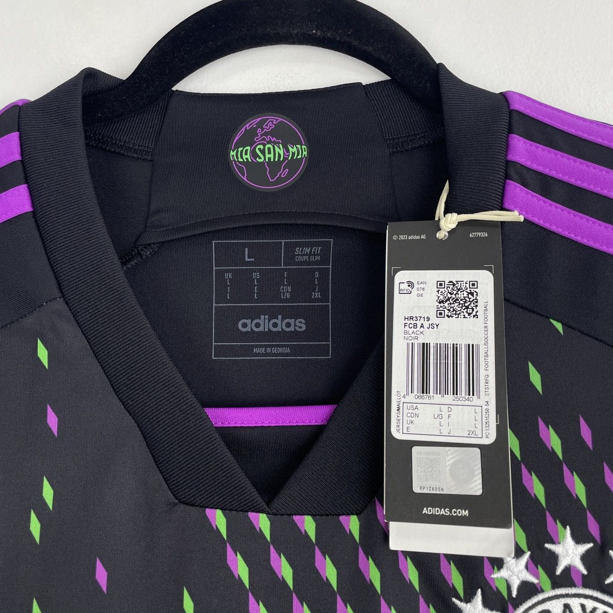 Adidas Bayern Munich Matthijs de Ligt Away Jersey Shirt 2023/2024 Size US L / EU 52-54 / 3 - 4 Thumbnail