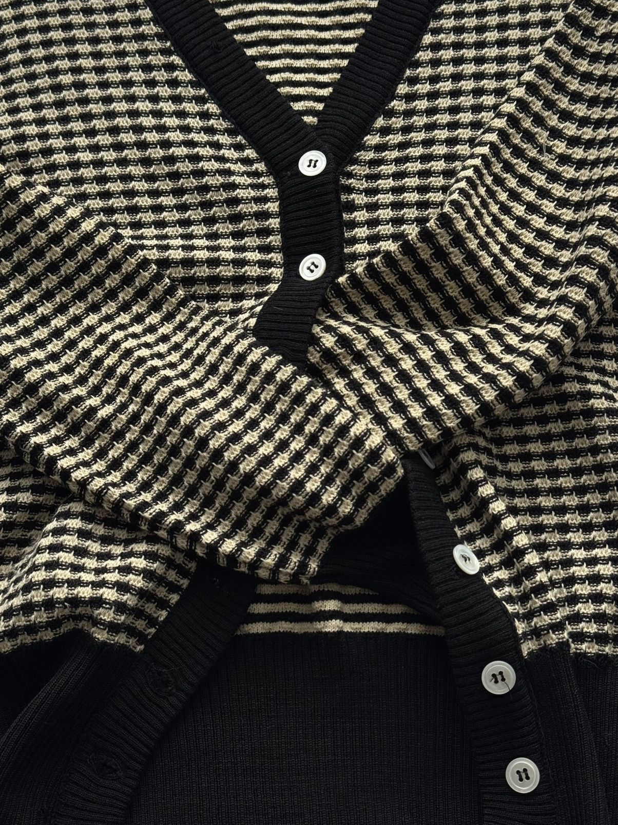 Vintage 1960s Vintage Dalton 'for Bullocks Wilshire' Wool Cardigan Size S / US 4 / IT 40 - 3 Thumbnail
