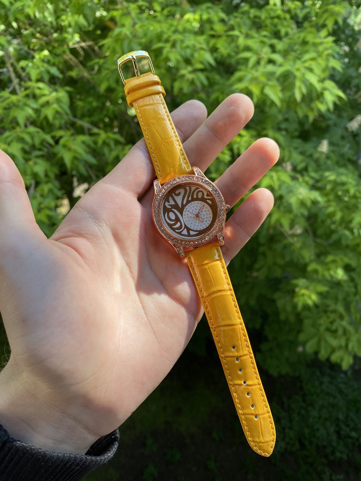 Japanese Brand × Jewelry × Vintage Glamour Watch with Yellow Strap - Elegance & Style Size ONE SIZE - 6 Thumbnail