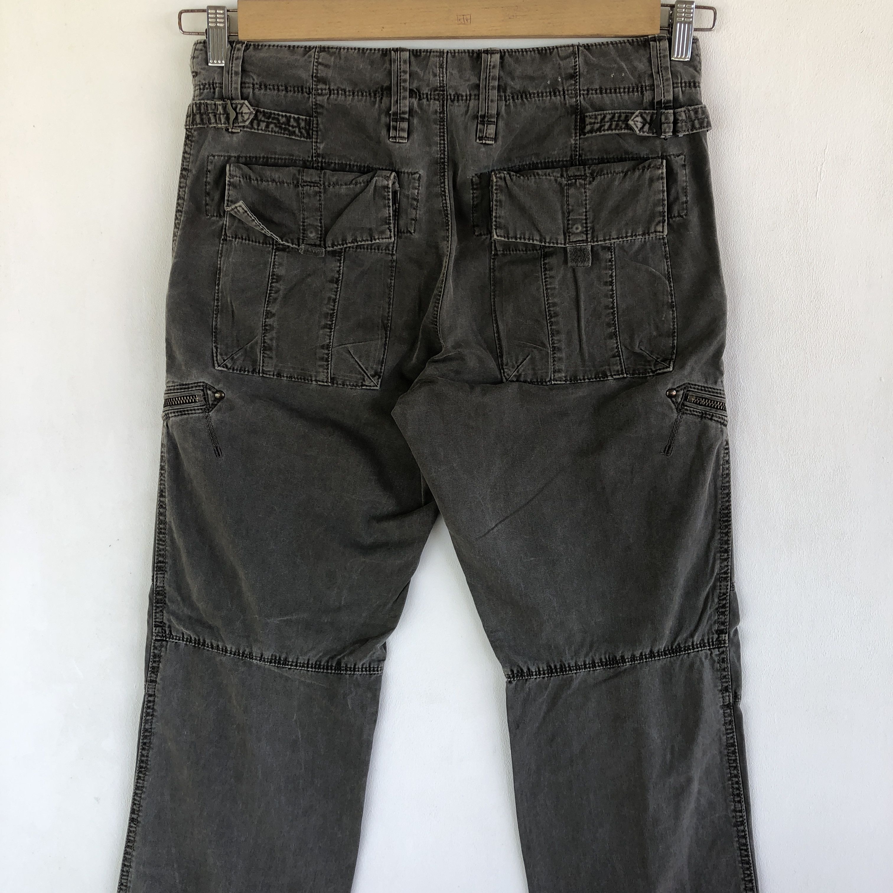 Japanese Brand Japanese Cargo Pants Multi Pockets Fatigue Utility Trousers Size US 32 / EU 48 - 4 Thumbnail