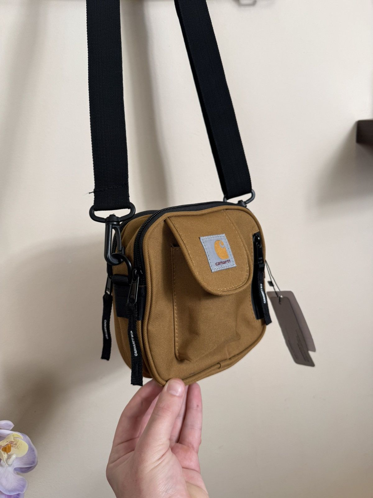 Carhartt Carhartt WIP Essentials Bag Crossbody Shoulder Bag Sand Size ONE SIZE - 4 Thumbnail