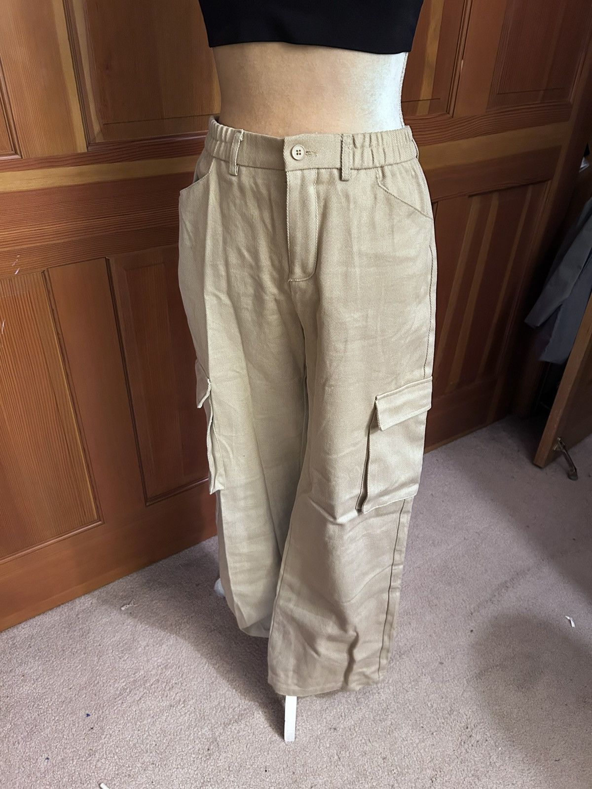 Designer × Other NWT, Lavishly Paris Relaxed Fit Oversized Tan Cargo Pants Size 30" / US 8 / IT 44 - 8 Thumbnail