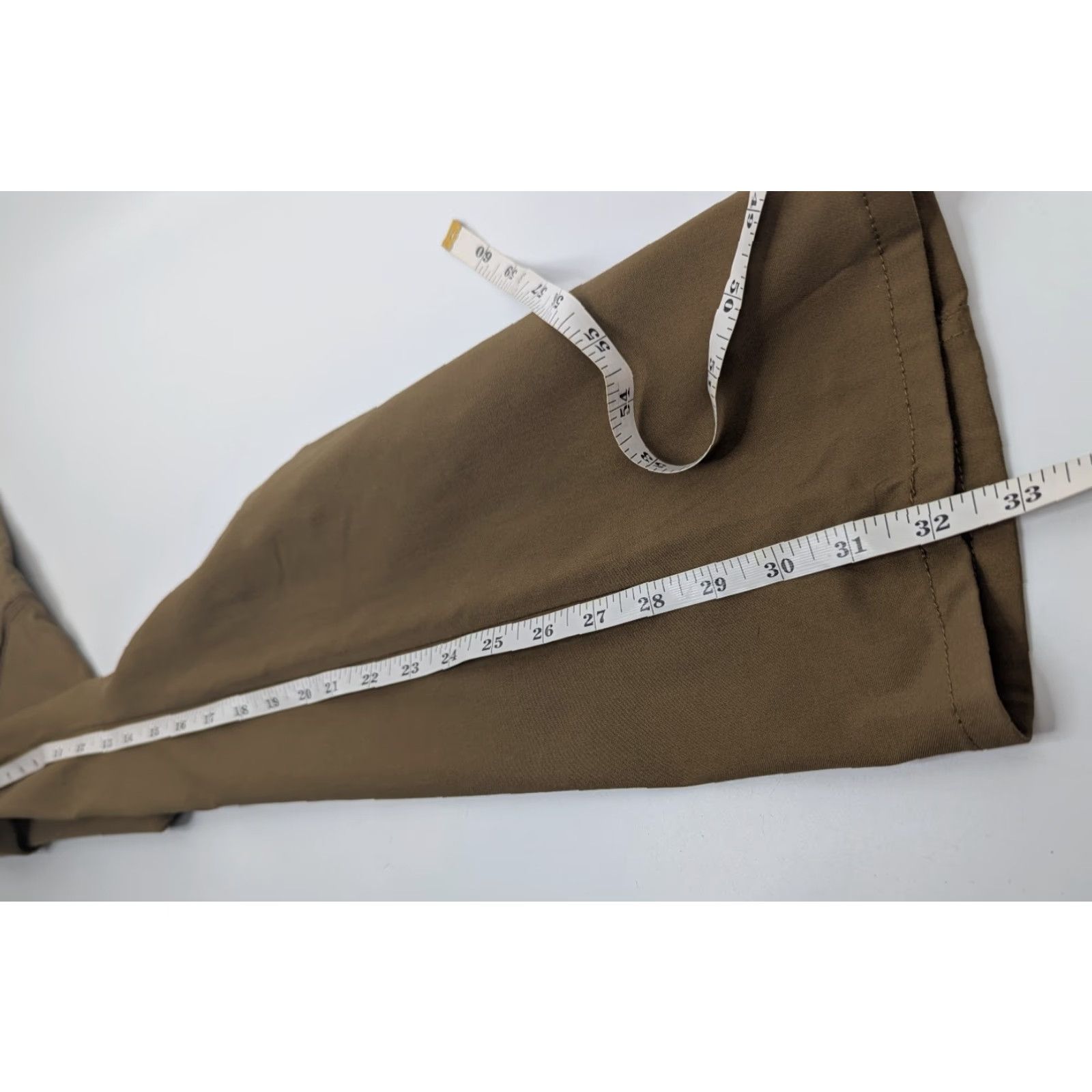 Wrangler Wrangler Men's Brown Cargo Pants 30x32 Nylon Flat Front Zipper Pockets Pants Mens Brown Cargo 30 32 Wrangler Size US 30 / EU 46 - 7 Thumbnail