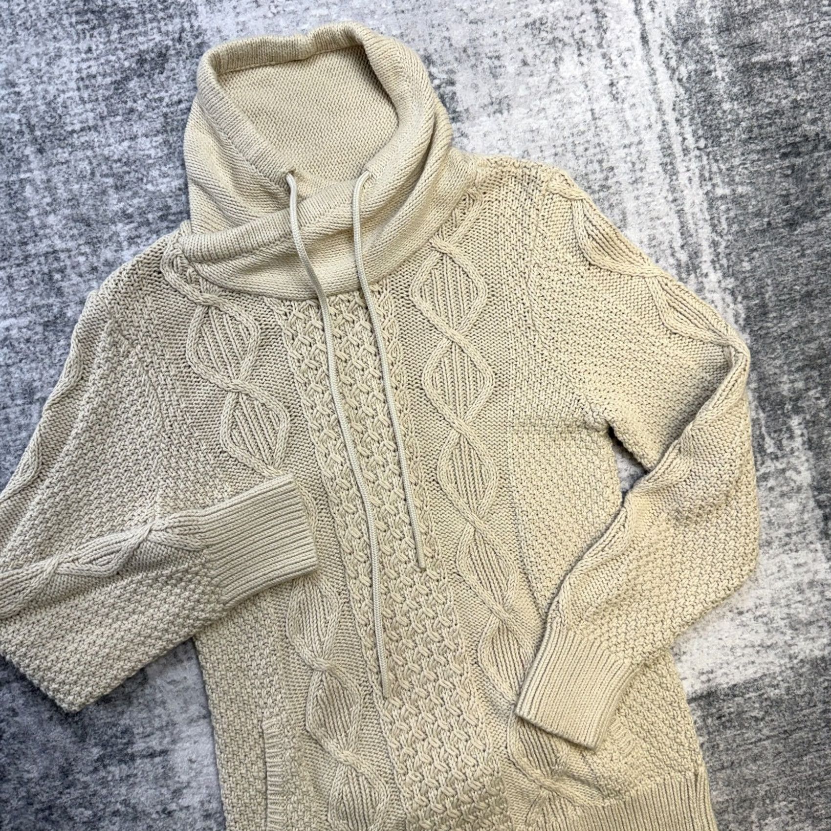 Vintage L.L. Bean Sweater Women Small Beige Signature Cotton Funnel Neck Cable Knit Pullover Regular Long Sleeve High Neck Fall Winter Spring Mens Womens Size S / US 4 / IT 40 - 2 Thumbnail