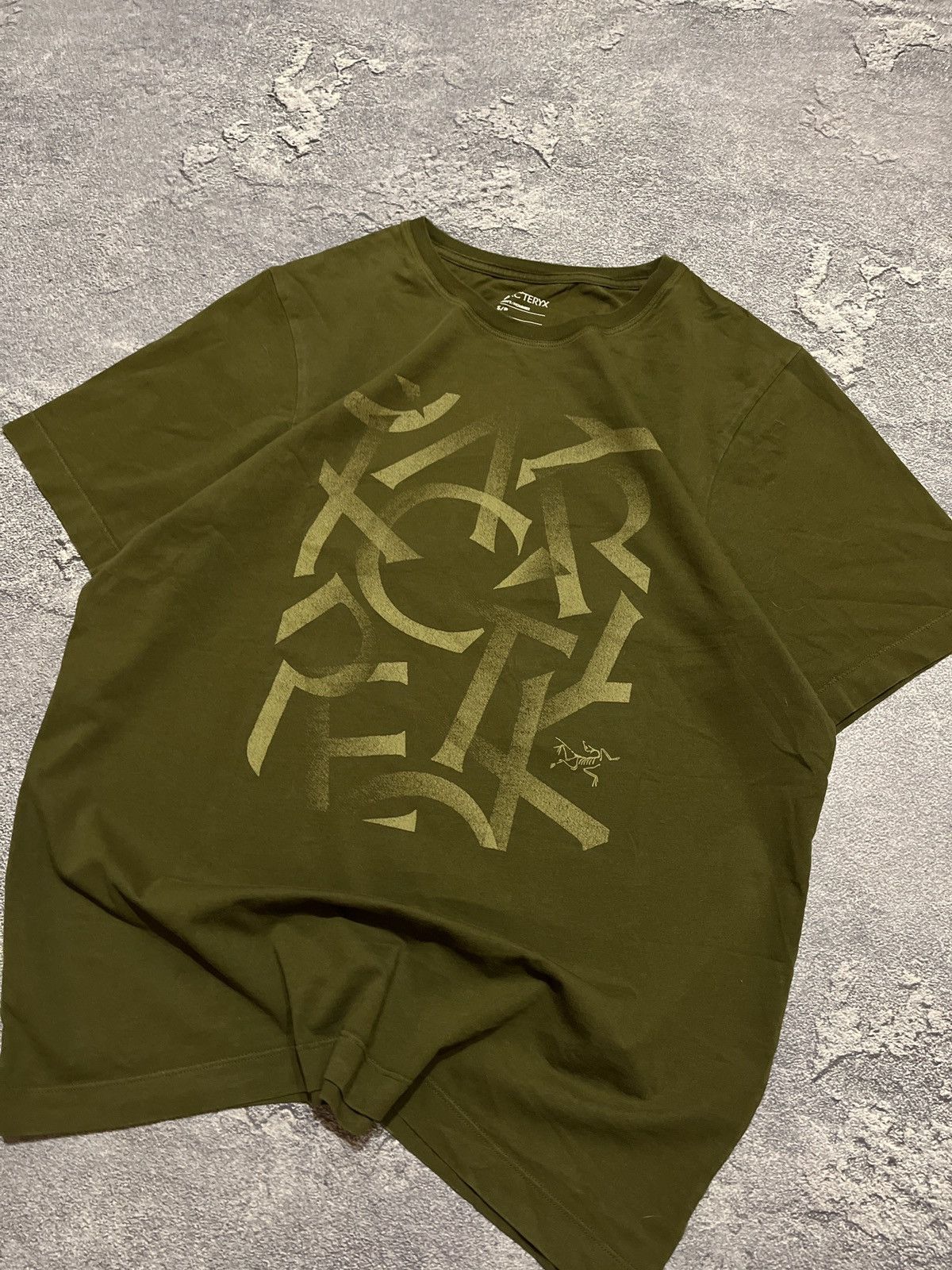 Arc'teryx × Vintage Vintage Arc'Teryx Leaf Big Logo Spellout Graphic Tee Size US S / EU 44-46 / 1 - 2 Thumbnail