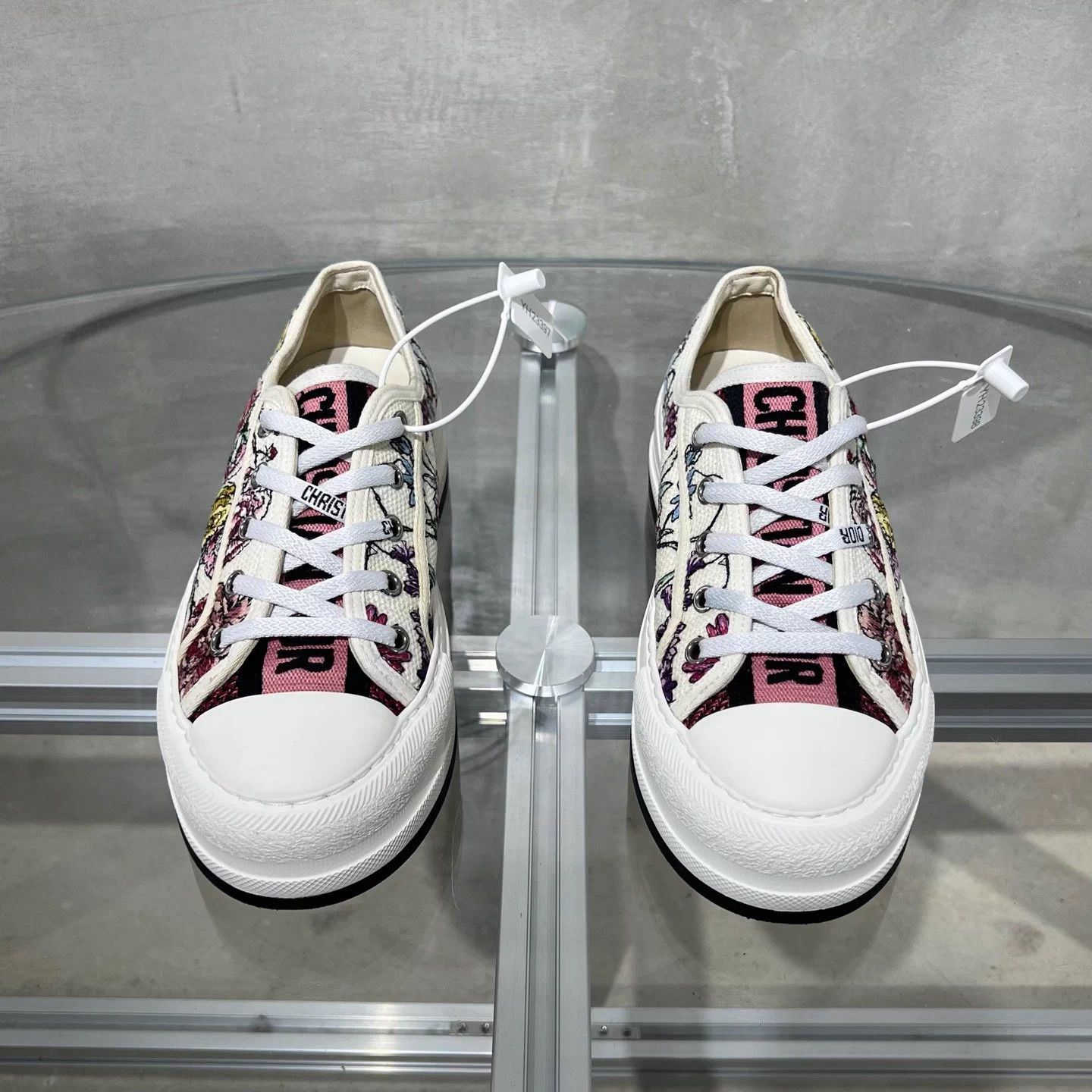 Dior DIOR Walk'n'Dior Embroidered Platform Wmns 37.5 Size US 6.5 / IT 36.5 - 1 Thumbnail
