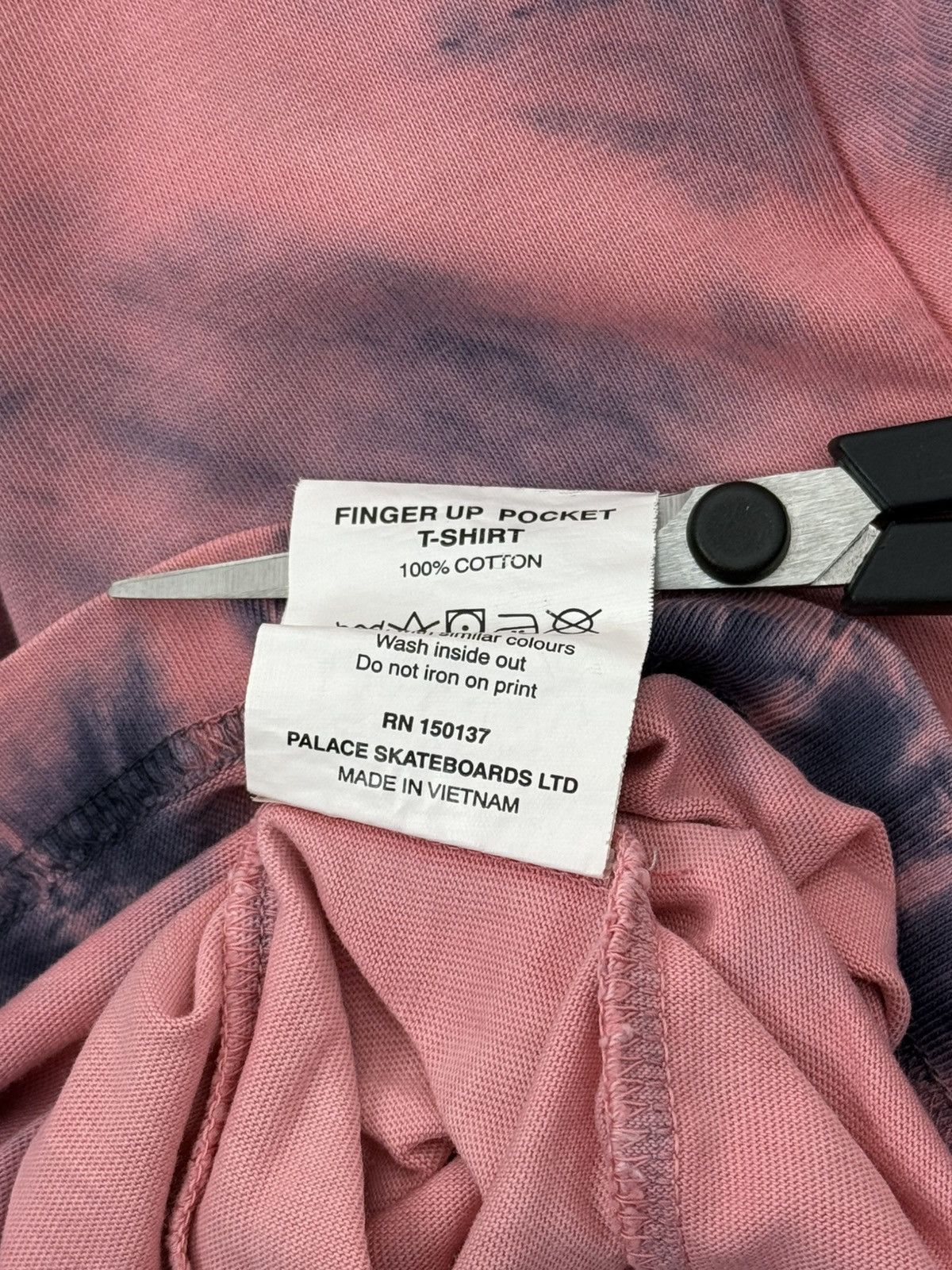Palace Palace Finger Up FW18 Tie Dye T-Shirt Size S Size US S / EU 44-46 / 1 - 8 Thumbnail