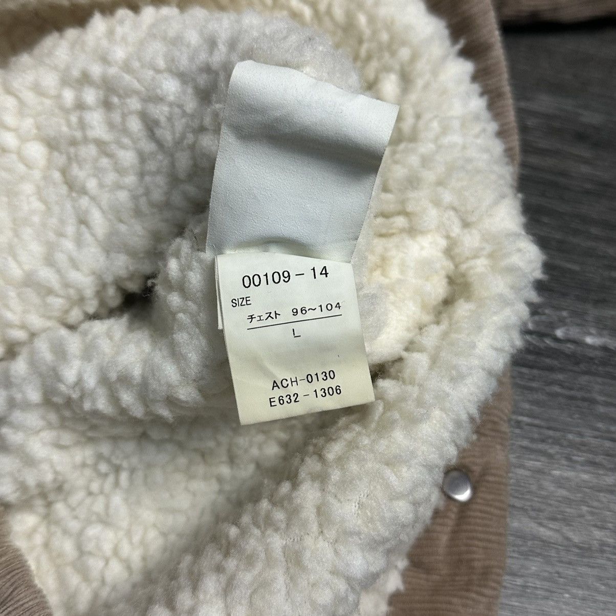 Carhartt Carhartt Corduroy Jacket Woven Tag Back Boa Rare Vintage Size US L / EU 52-54 / 3 - 8 Thumbnail
