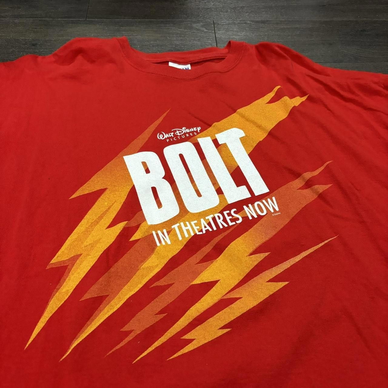 Disney Walt disneys bolt t shirt 00s XXL Size US XXL / EU 58 / 5 - 2 Thumbnail