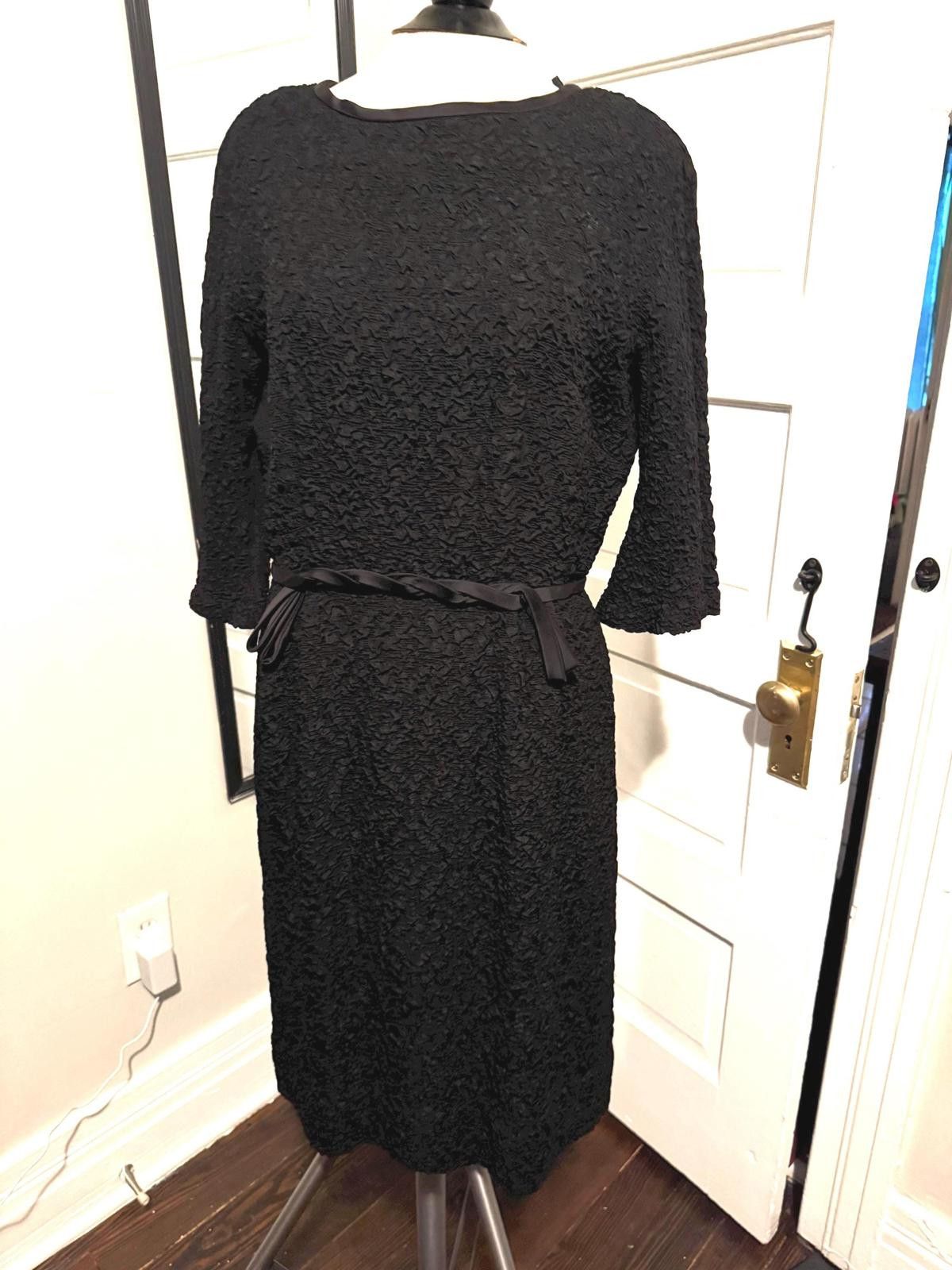Designer True Vintage 1950s Elegant Black Textured Dress P2P 21” w33” Size L / US 10 / IT 46 - 4 Thumbnail