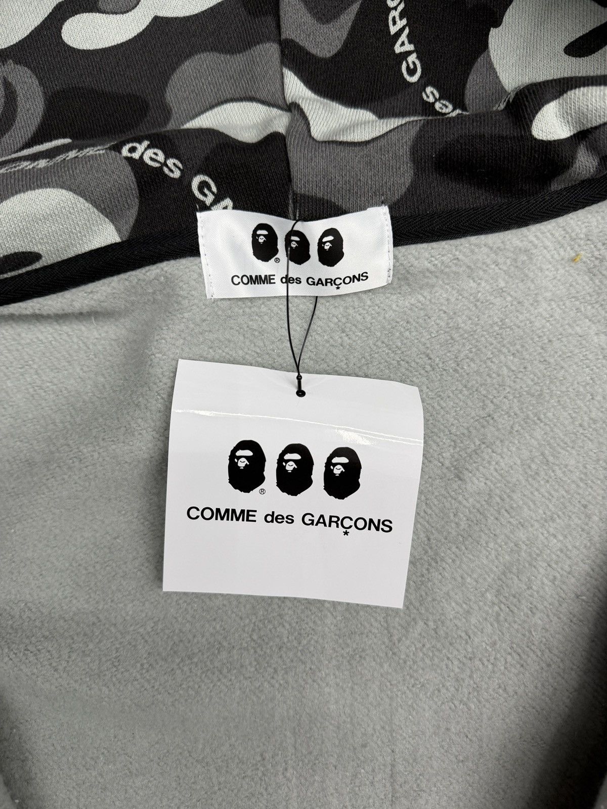 Bape × Comme des Garcons Bape x CDG Shark Full Zip Osaka Hoodie Size US S / EU 44-46 / 1 - 4 Thumbnail