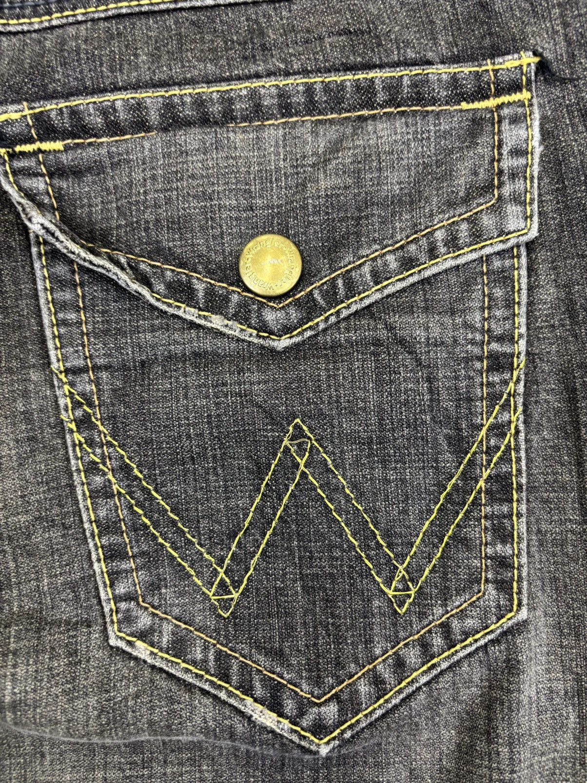 Wrangler 💥Flare💥Insane 90s Style Wrangler Mudwash Flare Denim F917 Size US 32 / EU 48 - 12 Thumbnail