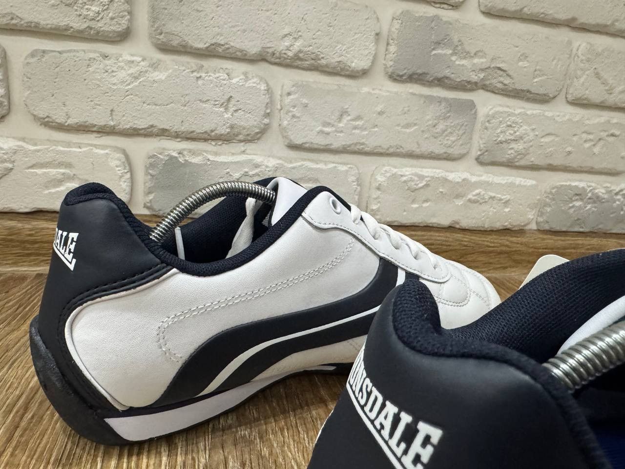 Vintage Lonsdale London Vintage Y2K Low Top Leather Shoes Size US 10 / EU 43 - 14 Thumbnail