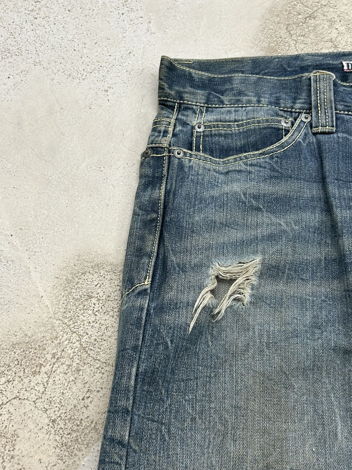 Le Grande Bleu (L.G.B.) Vintage Daily Topics Rainbow Baggy Distressed Washed Whisker Size US 33 - 8 Thumbnail
