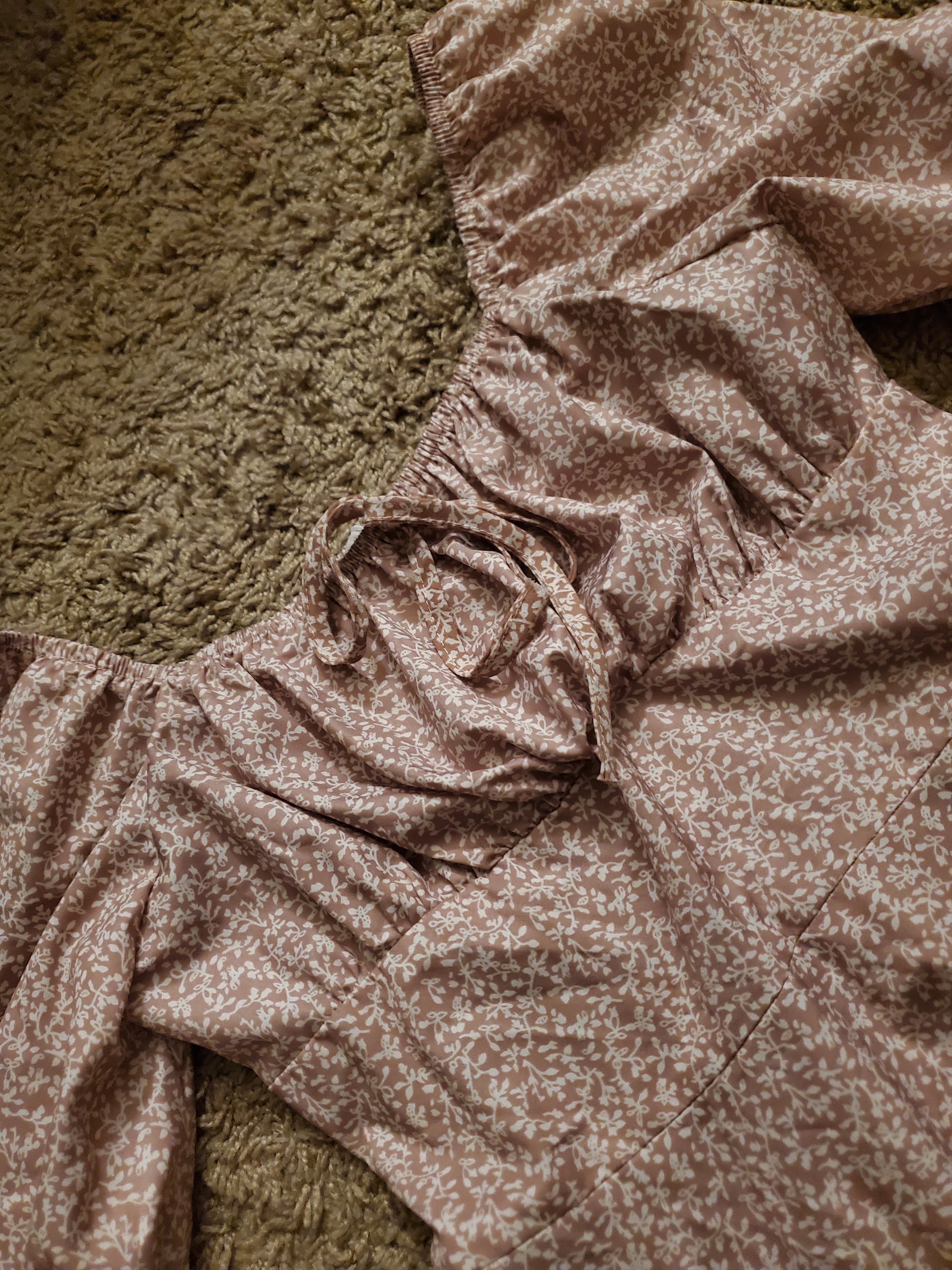 Other Simplee lightweight tan mini dress w/ white floral design Size S / US 4 / IT 40 - 5 Thumbnail