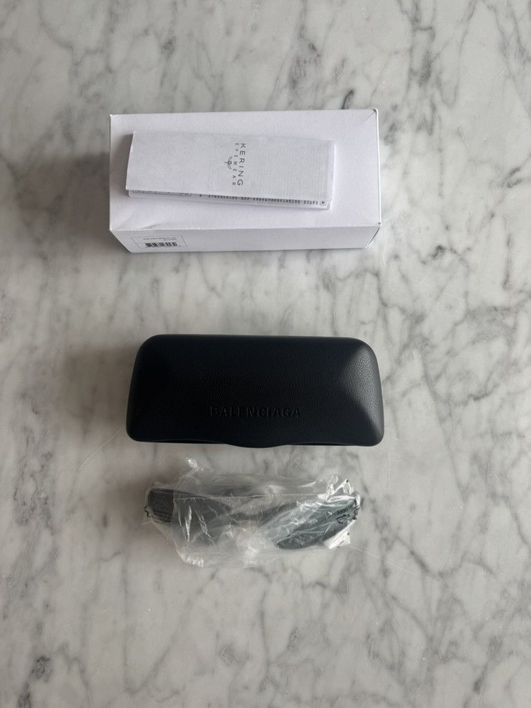 Balenciaga Gun Metal Cat Eye Size ONE SIZE - 6 Thumbnail