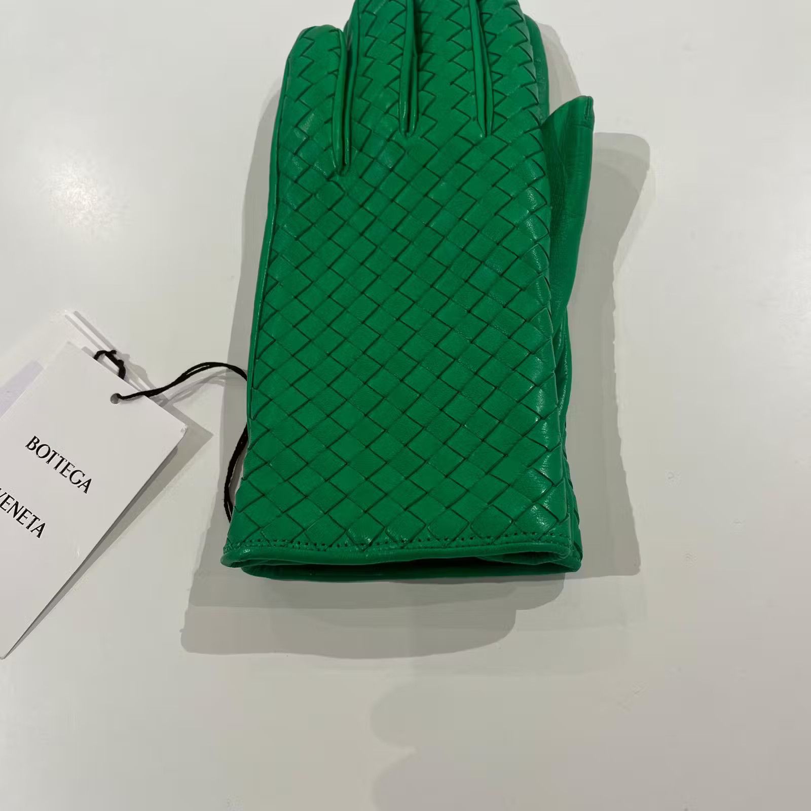 Bottega Veneta Bottega Veneta intrecciato Leather Gloves in Green Size:9.5 Size ONE SIZE - 4 Thumbnail