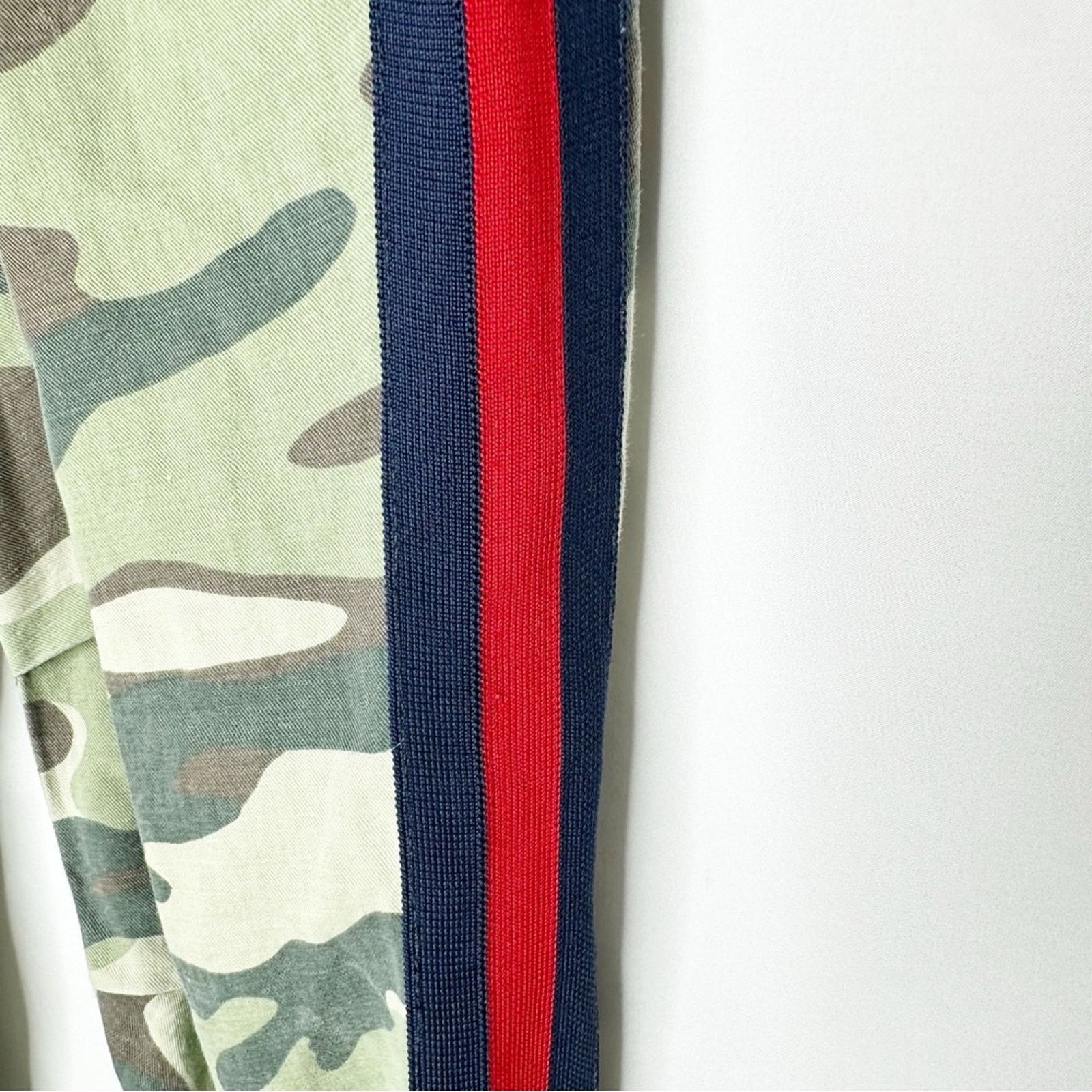 MOTHER MOTHER Cotton Camouflage Jogger Pants in Size 25 Size 25" / US 0 / IT 36 - 4 Thumbnail