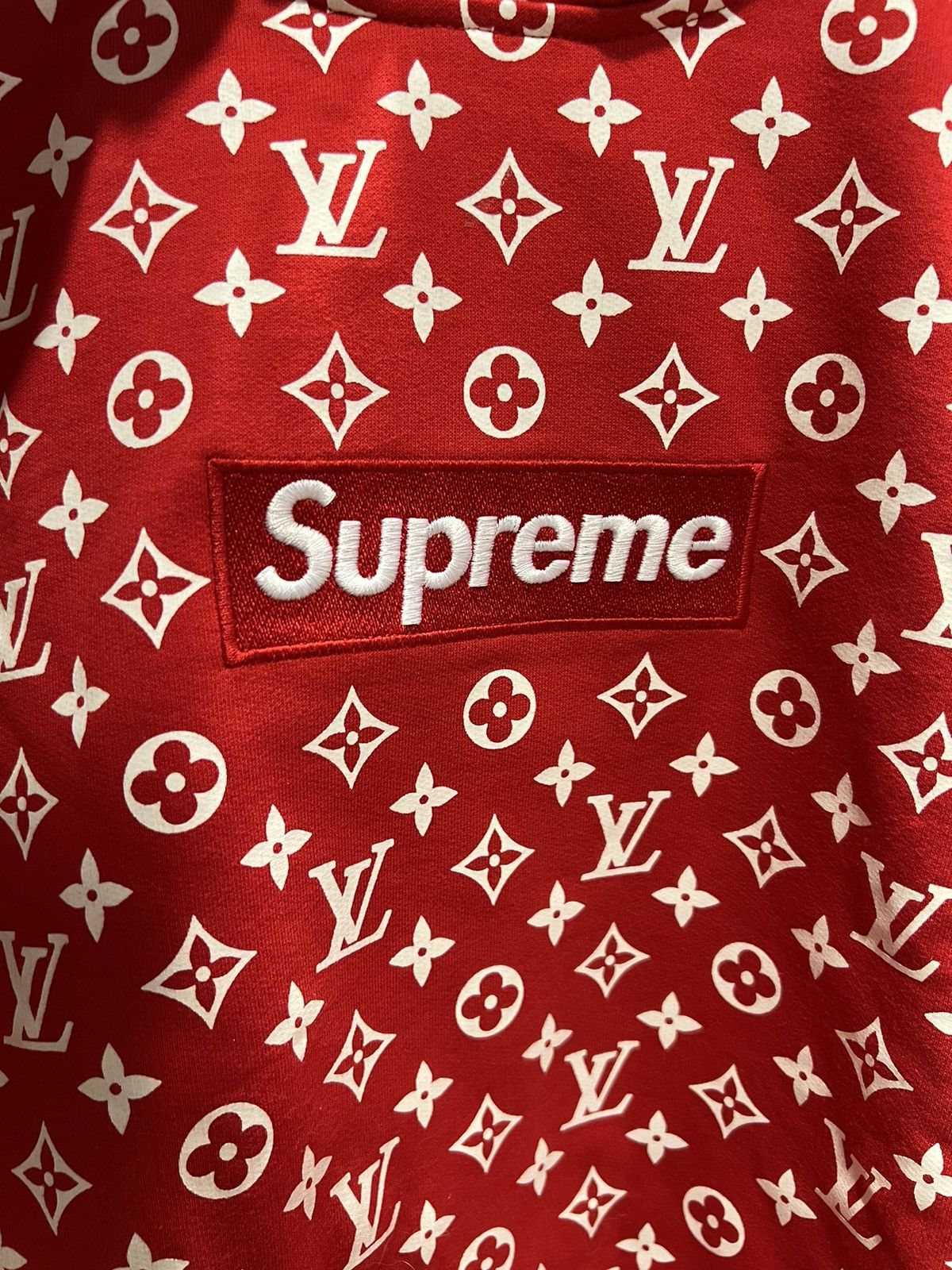 Louis Vuitton × Supreme Supreme Louis Vuitton Box Logo Hoodie Red Size US XXL / EU 58 / 5 - 4 Thumbnail