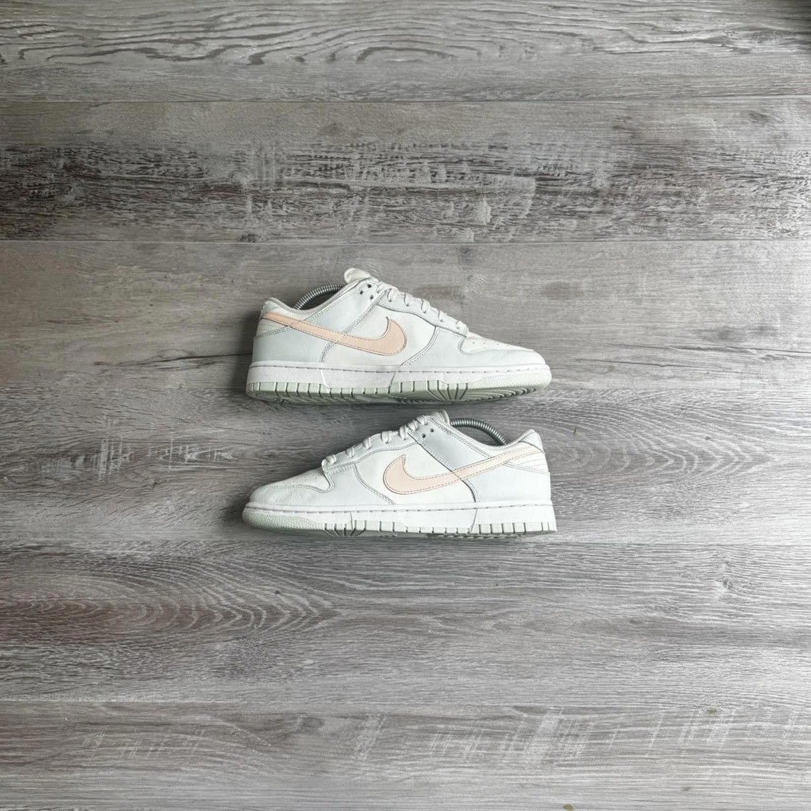 Nike NIKE • WMNS Dunk Low "Barely Green" (9M) Size US 9 / EU 42 - 1 Thumbnail