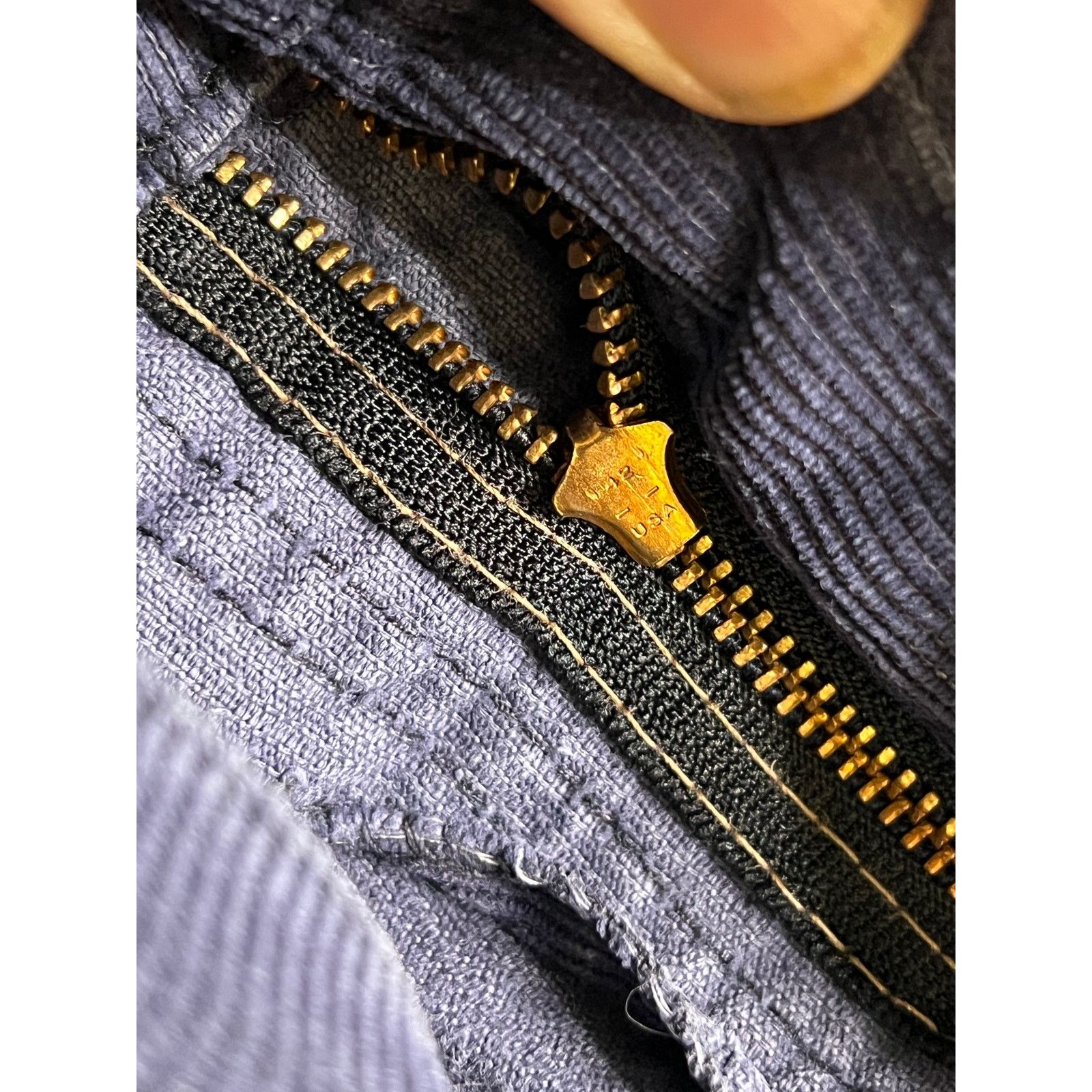 Levi's VTG 1980s Levi’s 646 Flared Corduroy Trousers Navy 36W x 31L Size US 36 / EU 52 - 9 Thumbnail