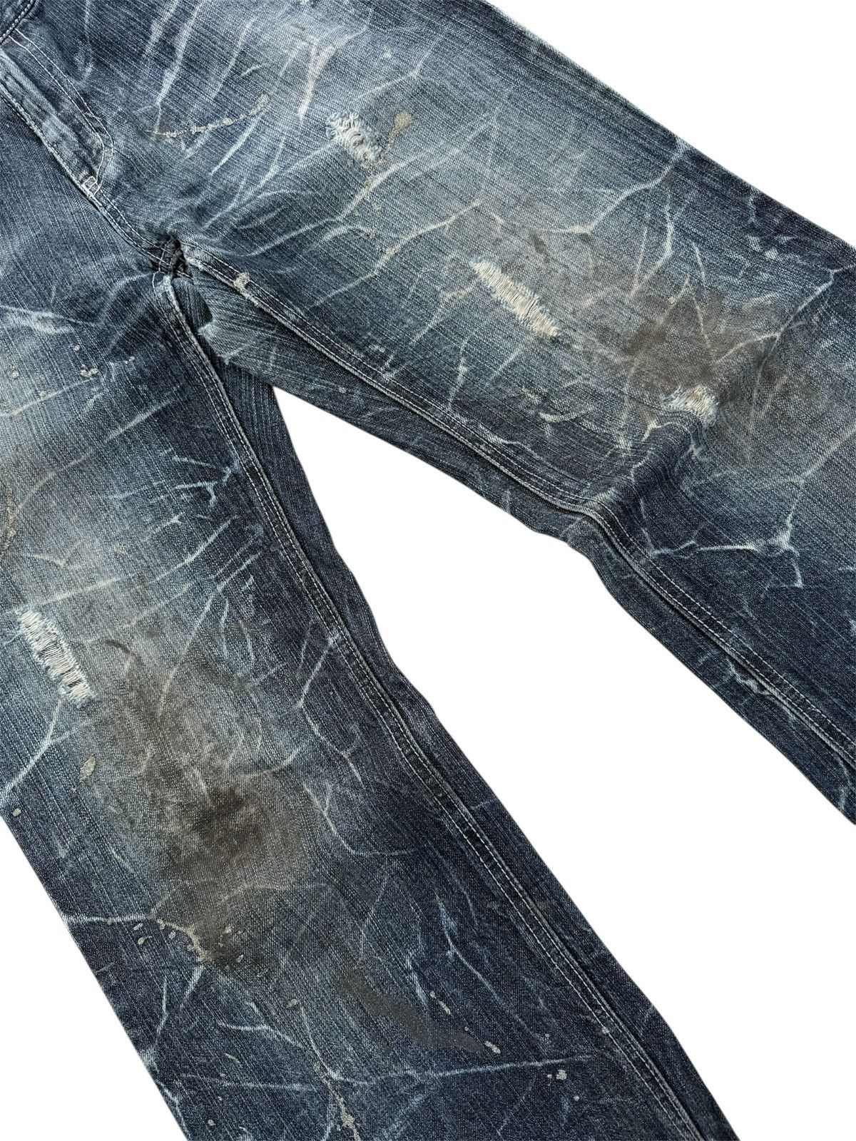 Le Grande Bleu (L.G.B.) NYLAUS BOOTCUT FLARE DISTRESSED STYLE JEANS Size US 32 / EU 48 - 5 Thumbnail