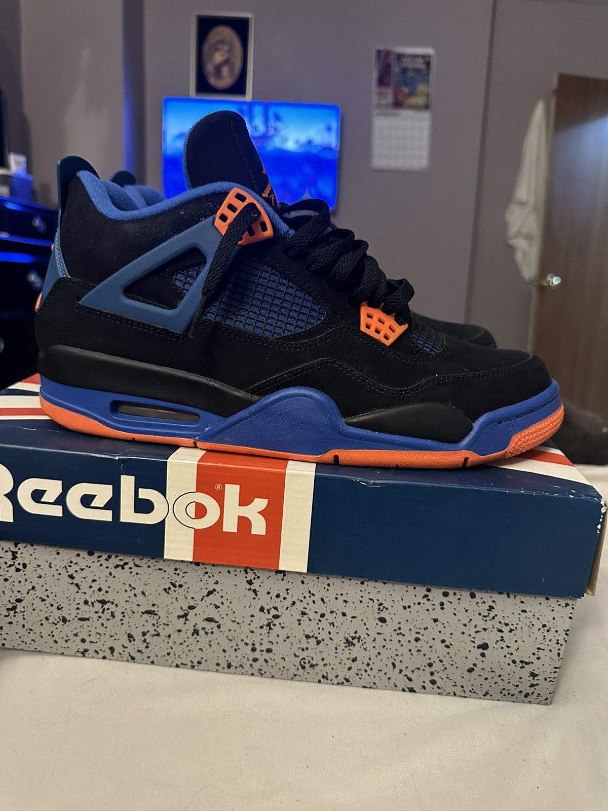 Jordan Brand Jordan 4 cavs Size US 9.5 / EU 42-43 - 2 Thumbnail