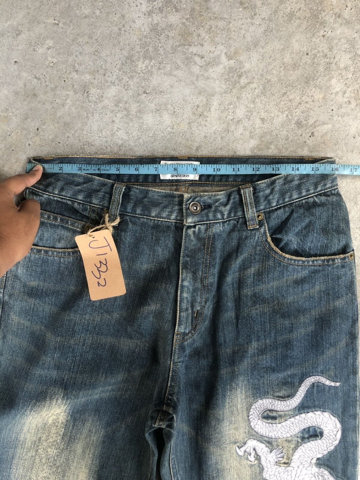 Karakuri Tamashii Karakuri Tamashii Embroidered Multipocket Snake Skin Size US 32 / EU 48 - 22 Thumbnail