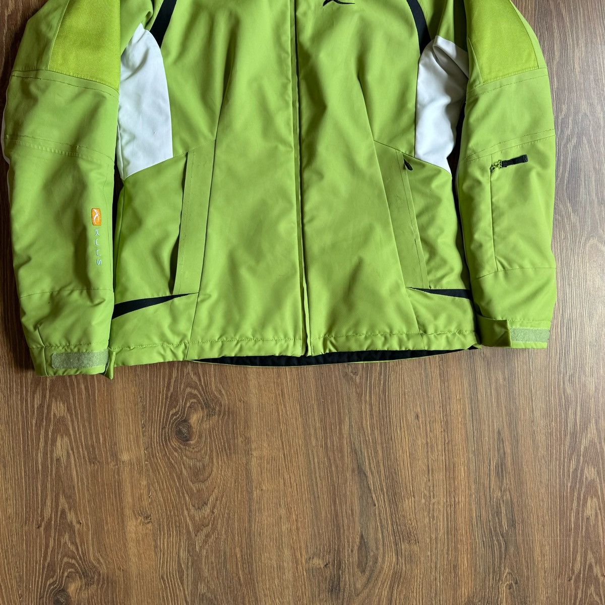 KJUS Kjus Ski Jacket Women’s Size M Apple Green Size M / US 6-8 / IT 42-44 - 3 Thumbnail