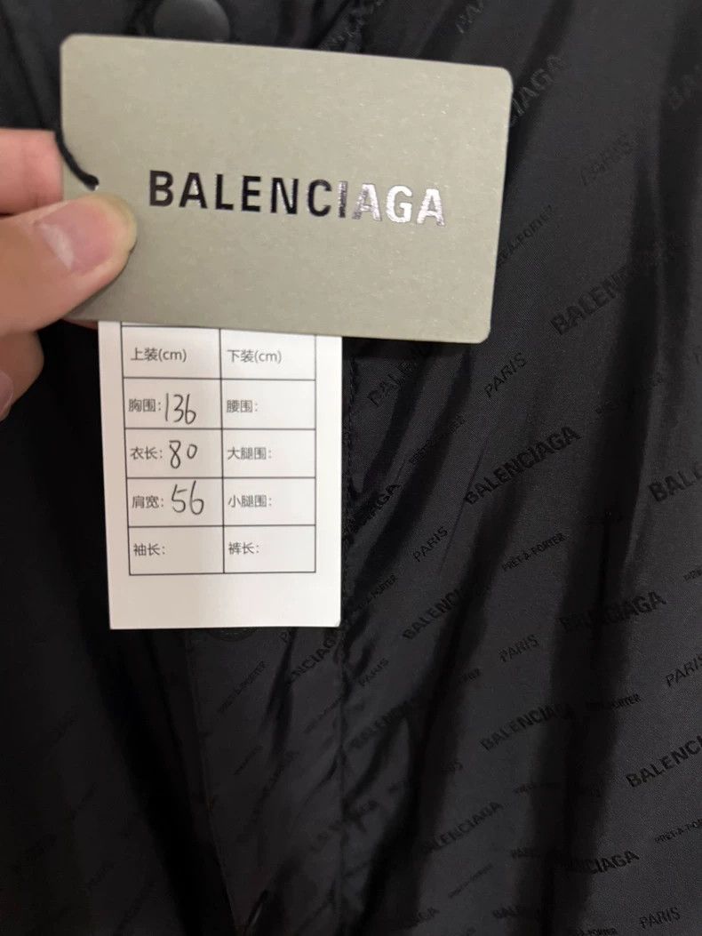 Balenciaga Balenciaga Jacket full of bullet screen logo black loose v Size US S / EU 44-46 / 1 - 3 Thumbnail