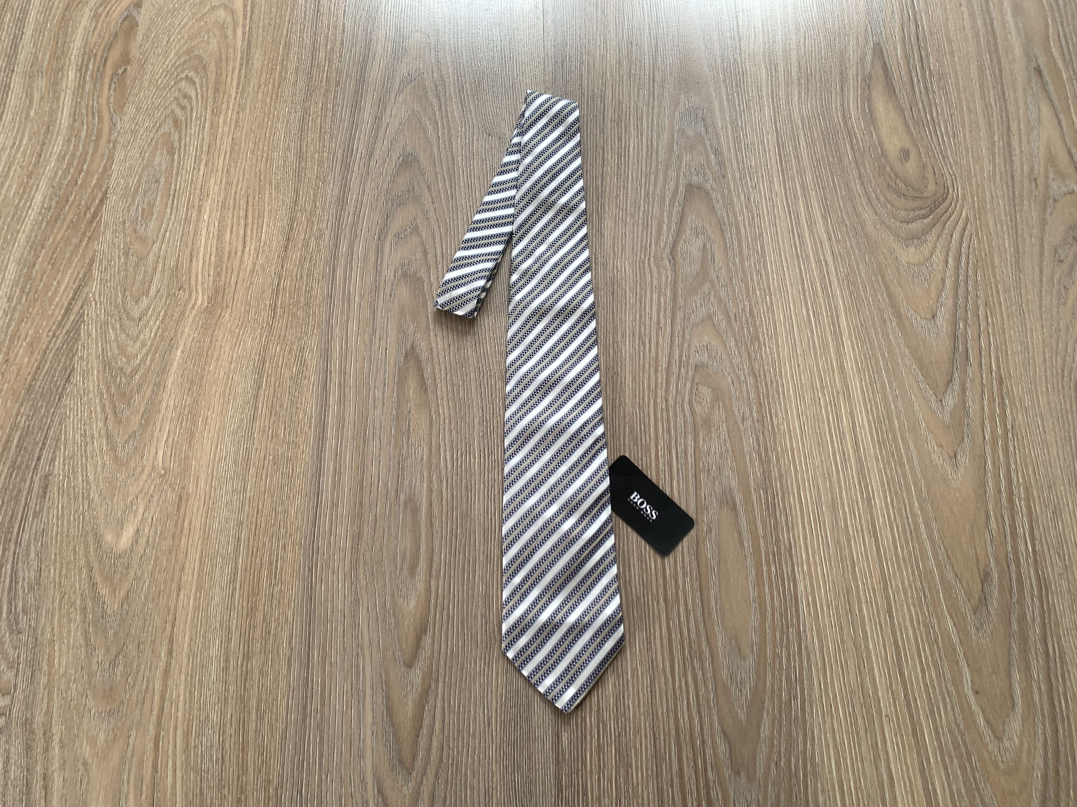 Hugo Boss Hugo Boss White Striped Silk Tie Size ONE SIZE - 1 Thumbnail