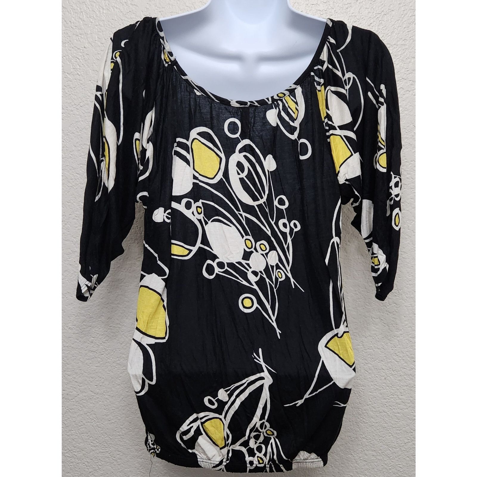 Other Eight Sixty Black White Yellow Geo Print Top XS Short Sleeve Size XS / US 0-2 / IT 36-38 - 4 Thumbnail