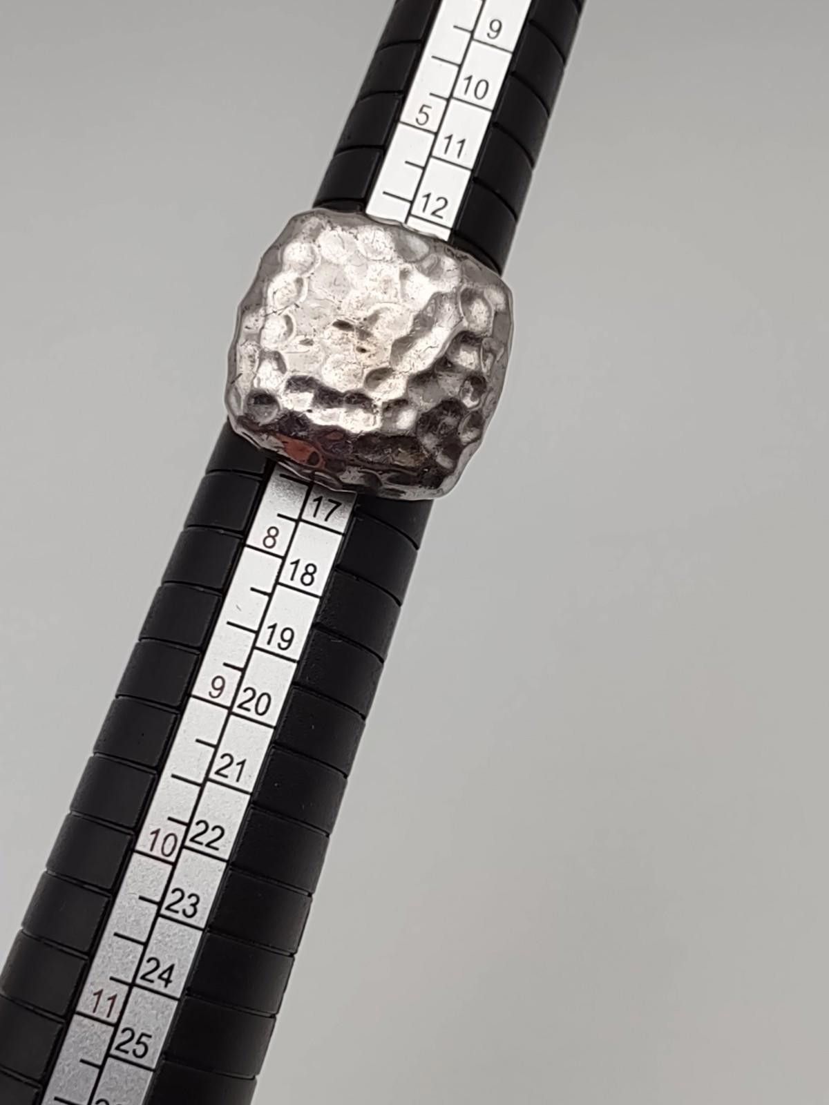 The Unbranded Brand NF 925 Sterling Silver Hammered Brutalist Ring Size 7 Size ONE SIZE - 2 Thumbnail
