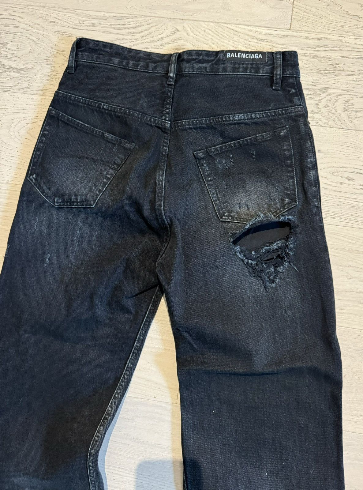 Balenciaga Balenciaga Mud Destroyed Jeans Size US 28 / EU 44 - 6 Thumbnail