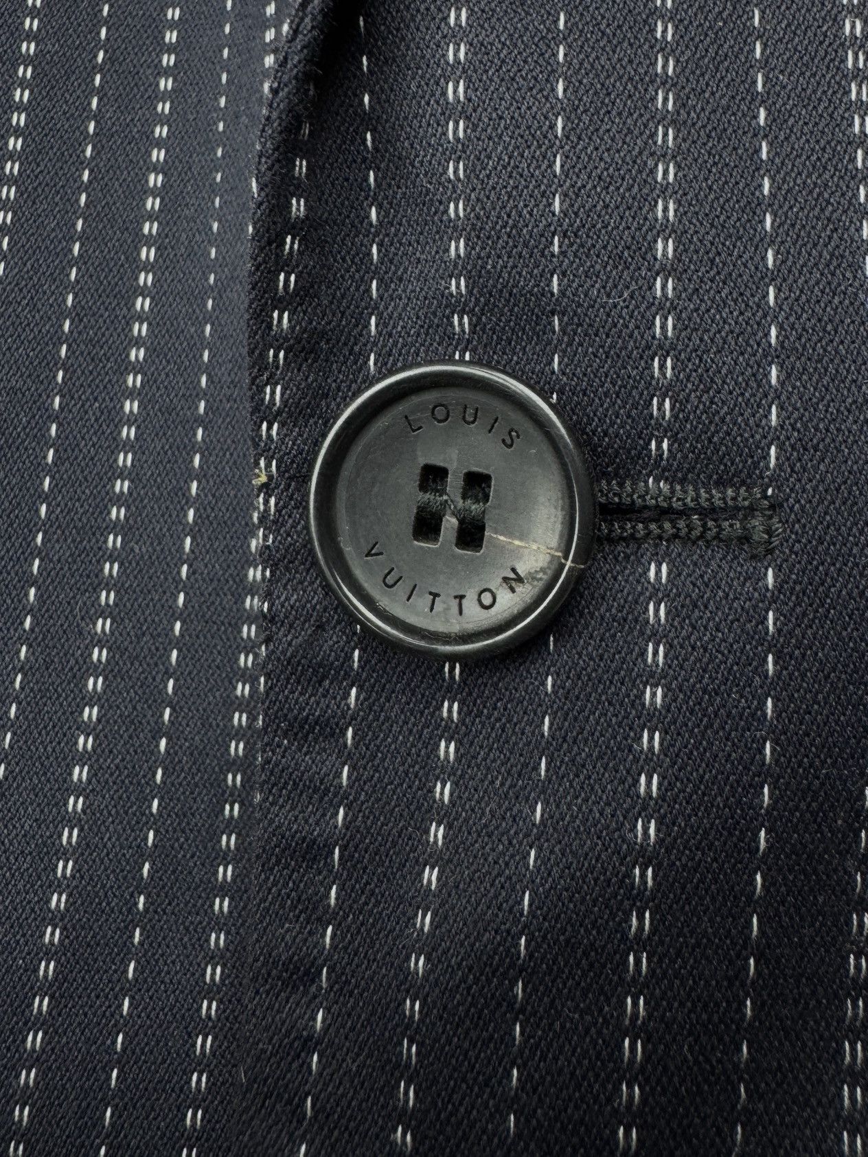 Louis Vuitton Louis Vuitton navy blue pinstripe 2 buttons unlined blazer Size 40R - 4 Thumbnail