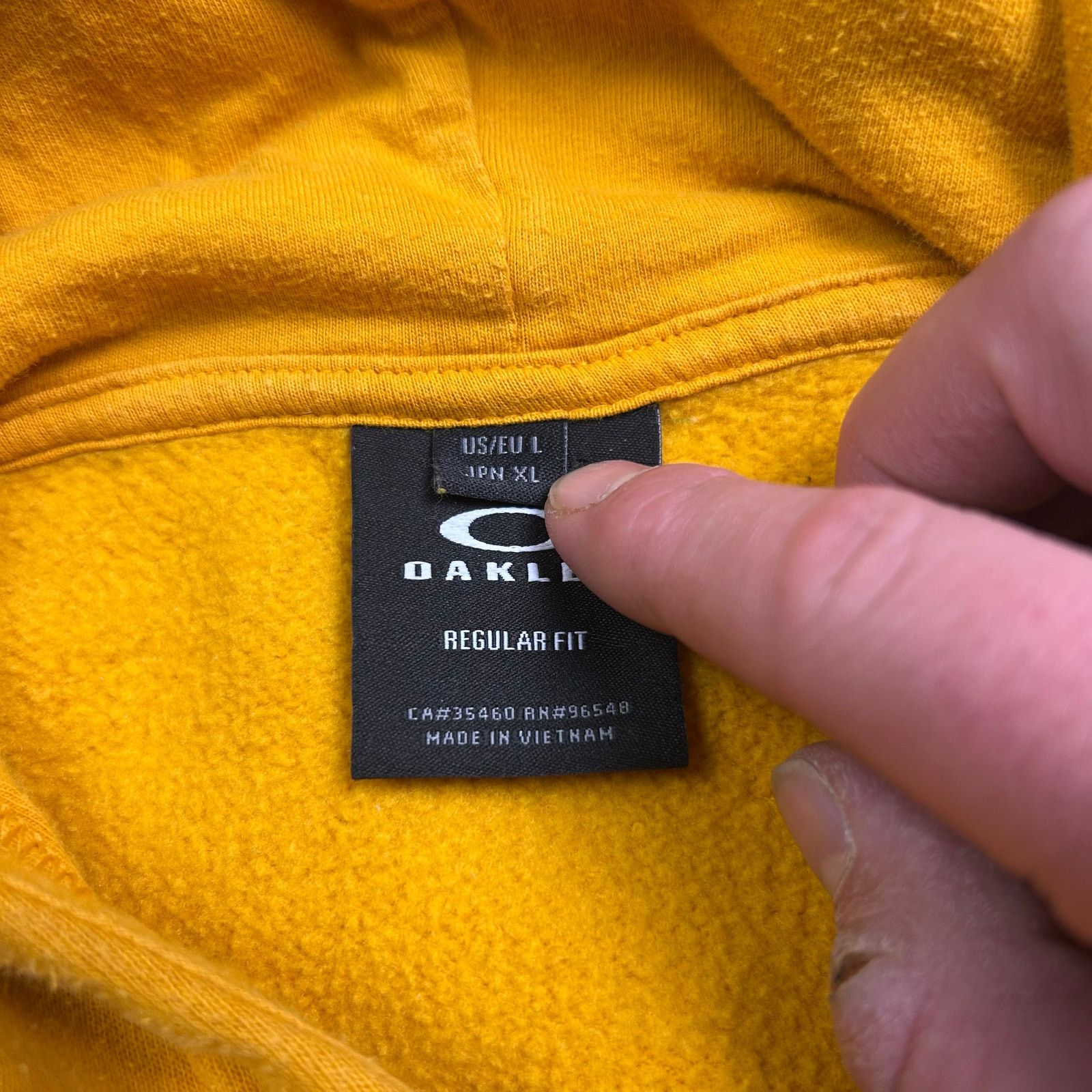 Oakley Oakley Peak PO Hoodie in Amber Yellow Size US L / EU 52-54 / 3 - 3 Thumbnail