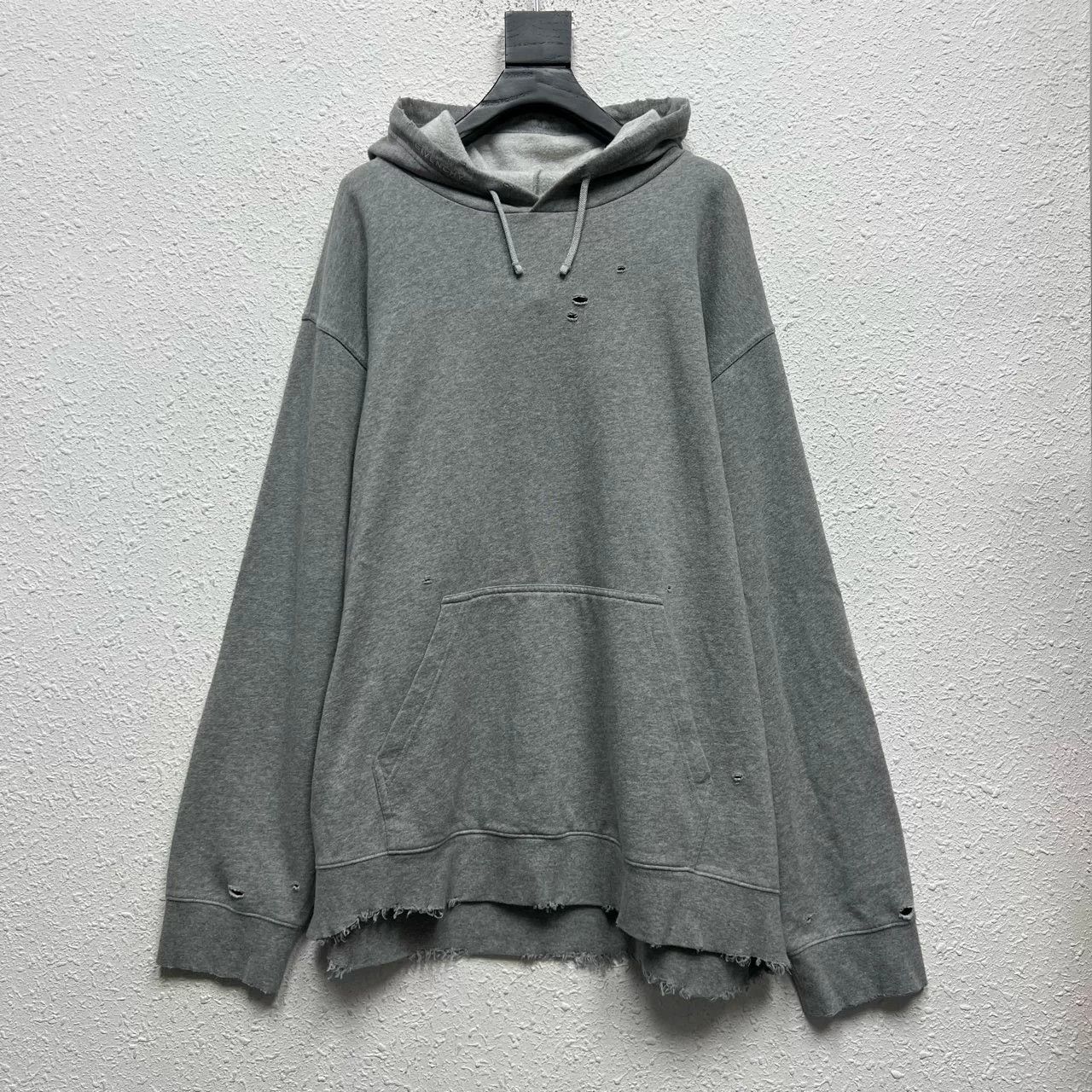 Givenchy givenchy gray hooded sweatshirt with holes Size US M / EU 48-50 / 2 - 1 Preview