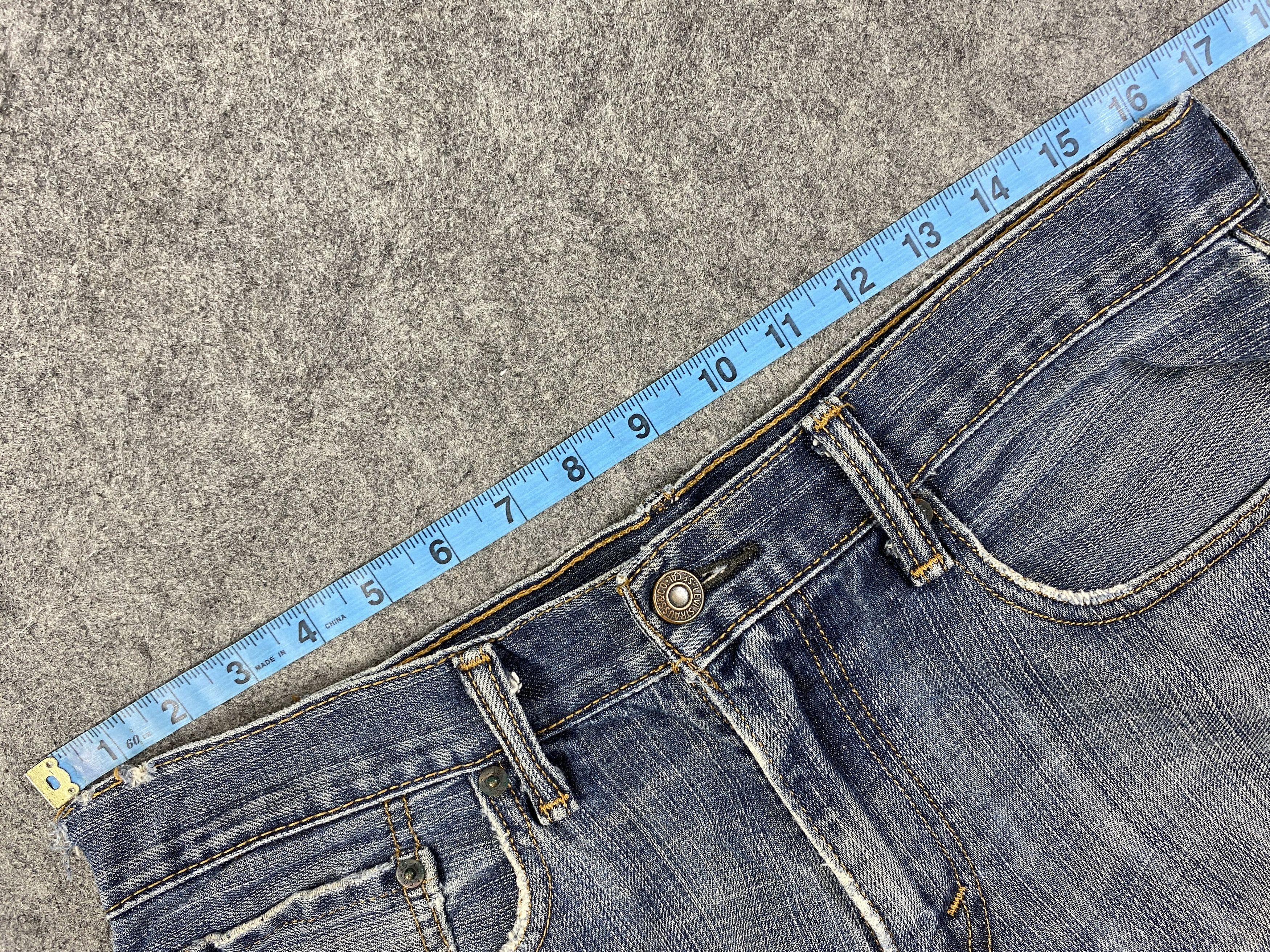 Levi's Distressed Blue Vintage Levi's 559 33x31 Denim -JN1997 Size US 33 - 5 Thumbnail