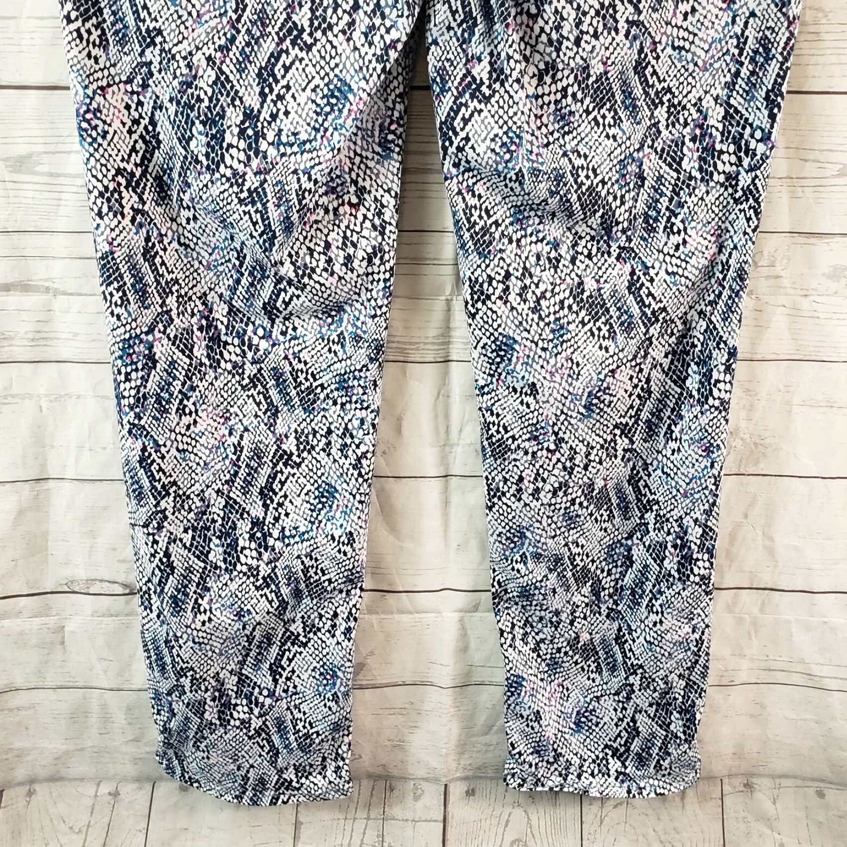 NYDJ NYDJ Womens Sheri Slim Cropped Jeans Sz 6 Blue Mid Rise Cropped Jeans Womens Purple Animal Print Nydj Sheri 26 Inseam 6 Women Size 28" / US 6 / IT 42 - 5 Thumbnail