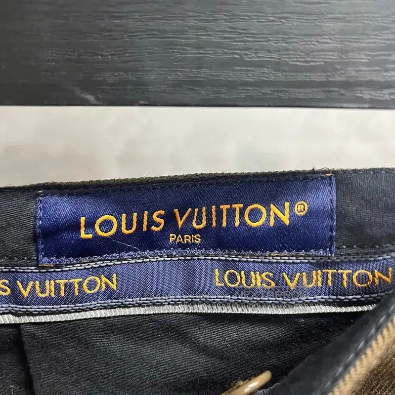 Louis Vuitton Men's Casual Pants in Dark Gray .