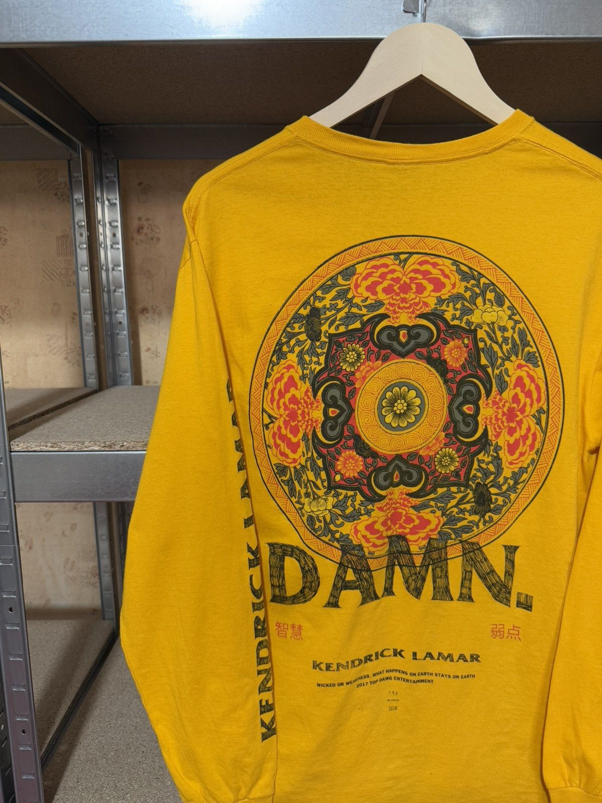 Band Tees × Kendrick Lamar × Top Dawg Entertainment Kendrick Lamar DAMN Tour 2017 Longsleeve T-Shirt Size US M / EU 48-50 / 2 - 4 Thumbnail