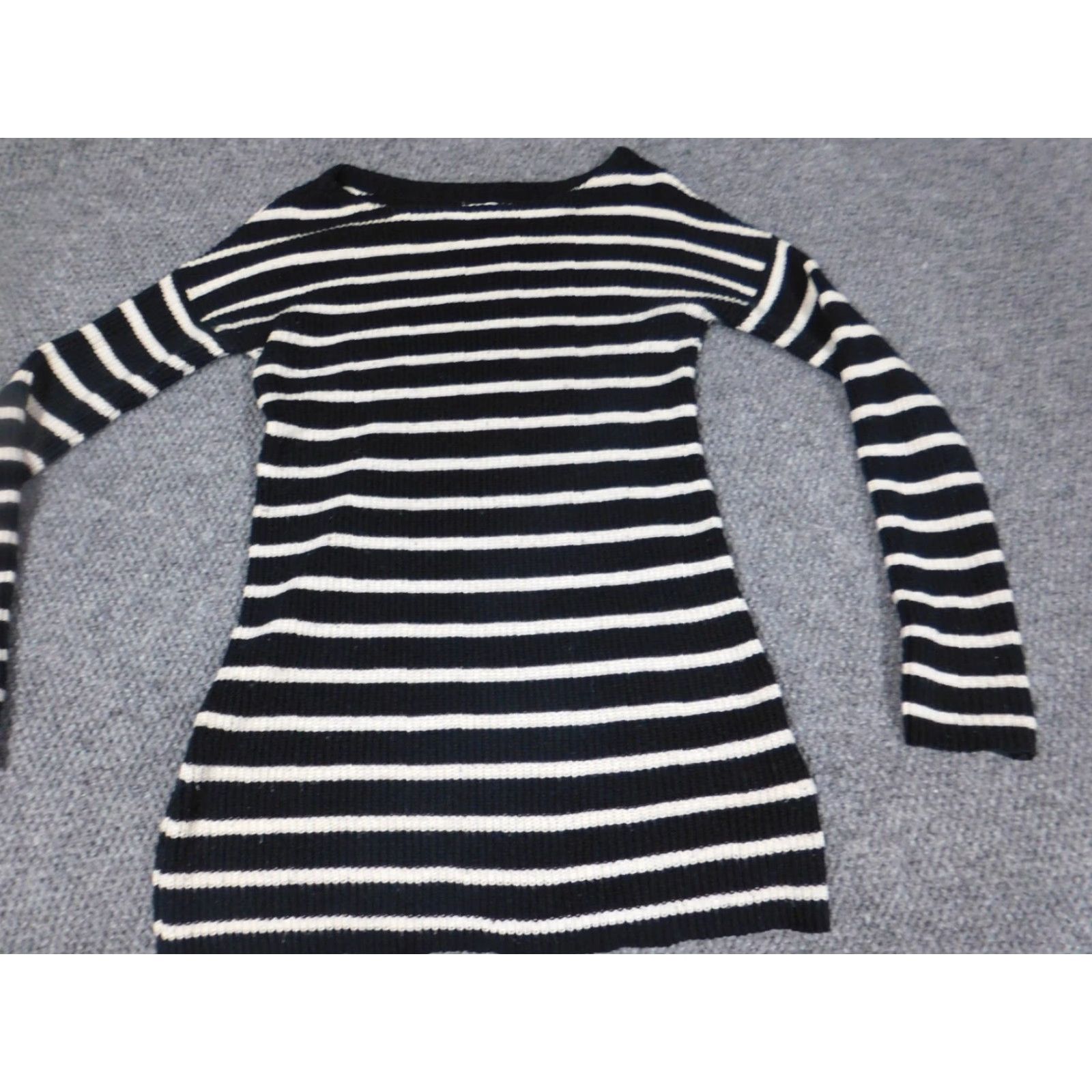 Old Navy Old Navy Womens Sweater Small Black Striped Knit Pullover Crew Neck Raglan Long Sleeve Open Stretch Bow Button Acrylic Cotton Slim Regular Women Size S / US 4 / IT 40 - 3 Thumbnail