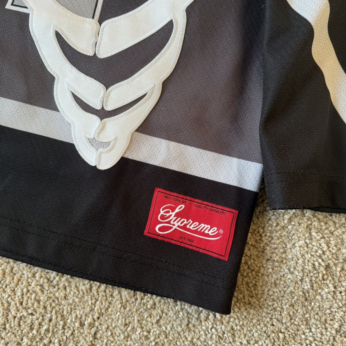 Supreme Supreme Bones Hockey Jersey Black FW23 Size US XL / EU 56 / 4 - 4 Thumbnail