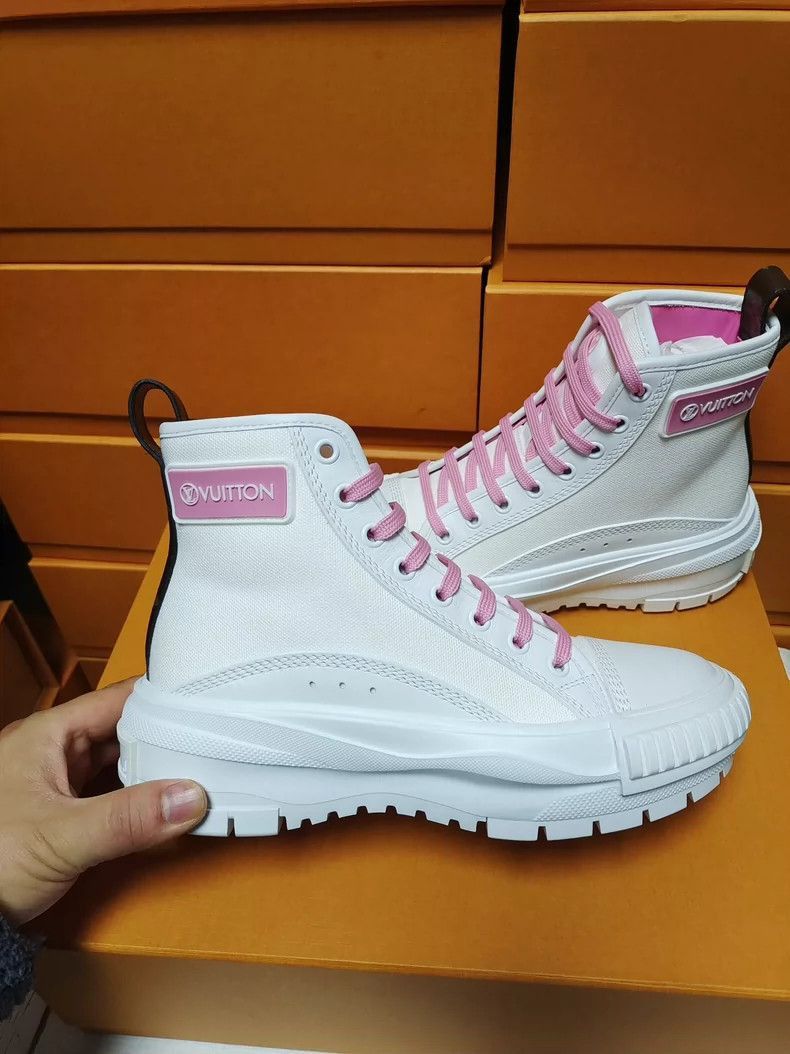 Louis Vuitton Louis Vuitton Louis Vuitton Women's Sneakers Size 35-2506 Size US 5 / IT 35 - 2 Thumbnail
