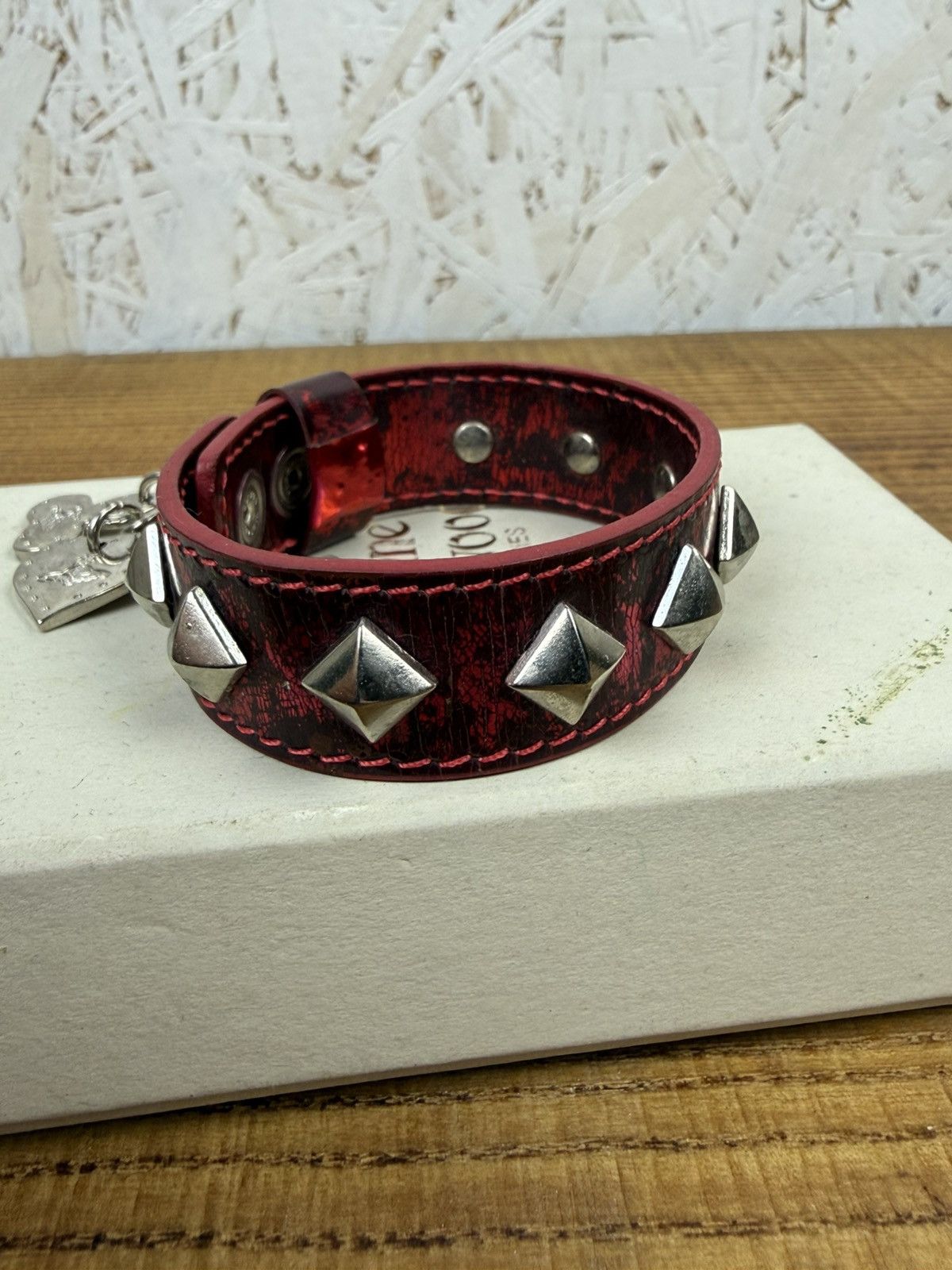 Vivienne Westwood Vivienne Westwood Studded Charm Orb Leather Bracelet SS03 Size ONE SIZE - 3 Thumbnail