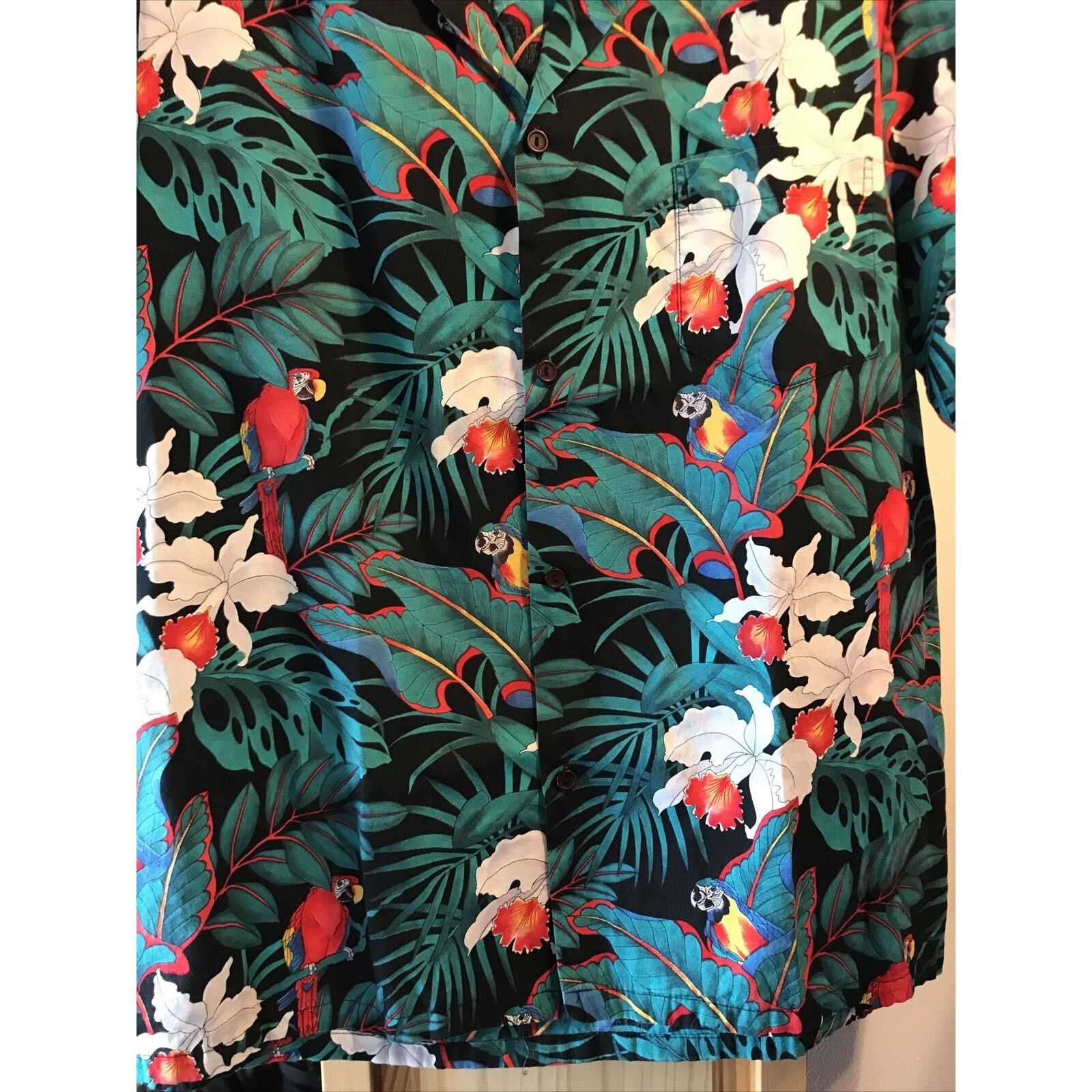 Other Malihini VTG Mens L Parrot Black Green Floral Hawaiian Shirt Size US L / EU 52-54 / 3 - 9 Thumbnail