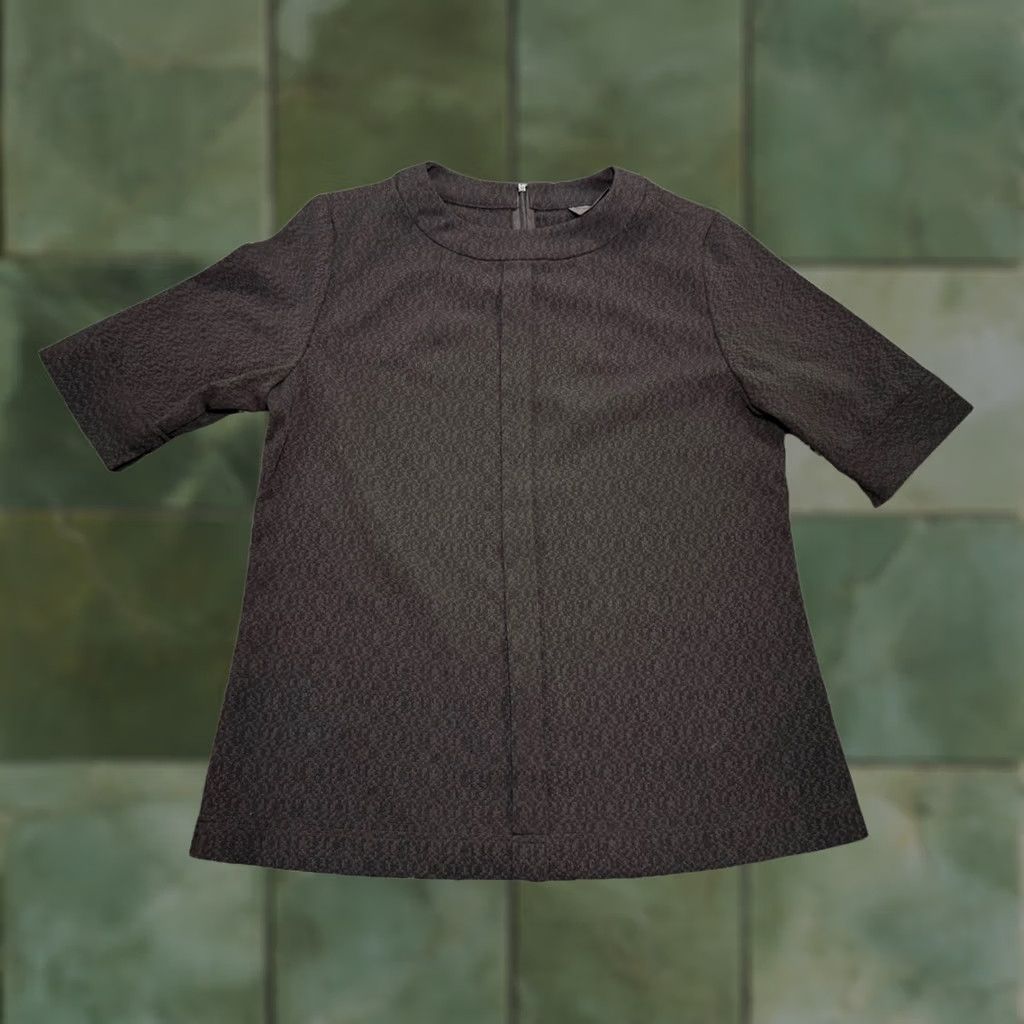 Chanel VINTAGE Chanel Shirt Women XS Black Zip Closure Classic, Designer, Preppy, Blouse Size XS / US 0-2 / IT 36-38 - 1 Thumbnail