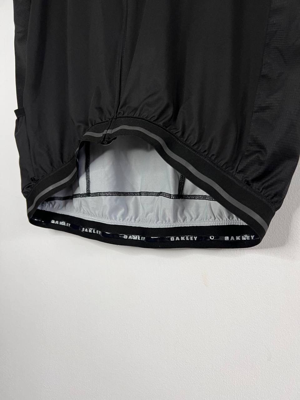 Bicycle × Oakley Oakley Men’s Cycling Race Core Fit Pro Jersey Size US L / EU 52-54 / 3 - 3 Thumbnail